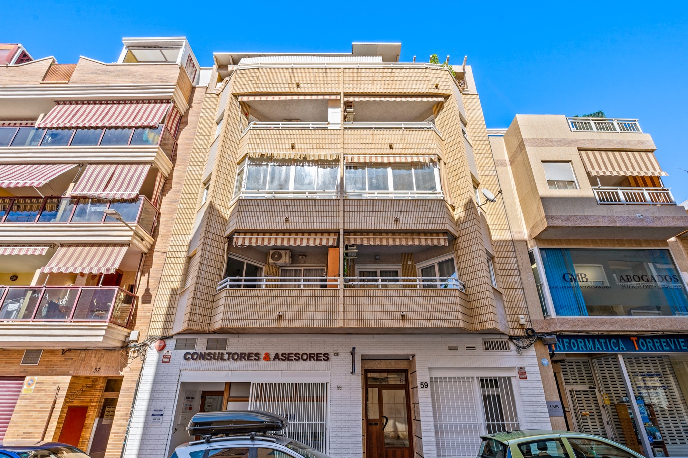 3 Bed, 2 Bath, ApartmentFor Sale, Torrevieja, Alicante