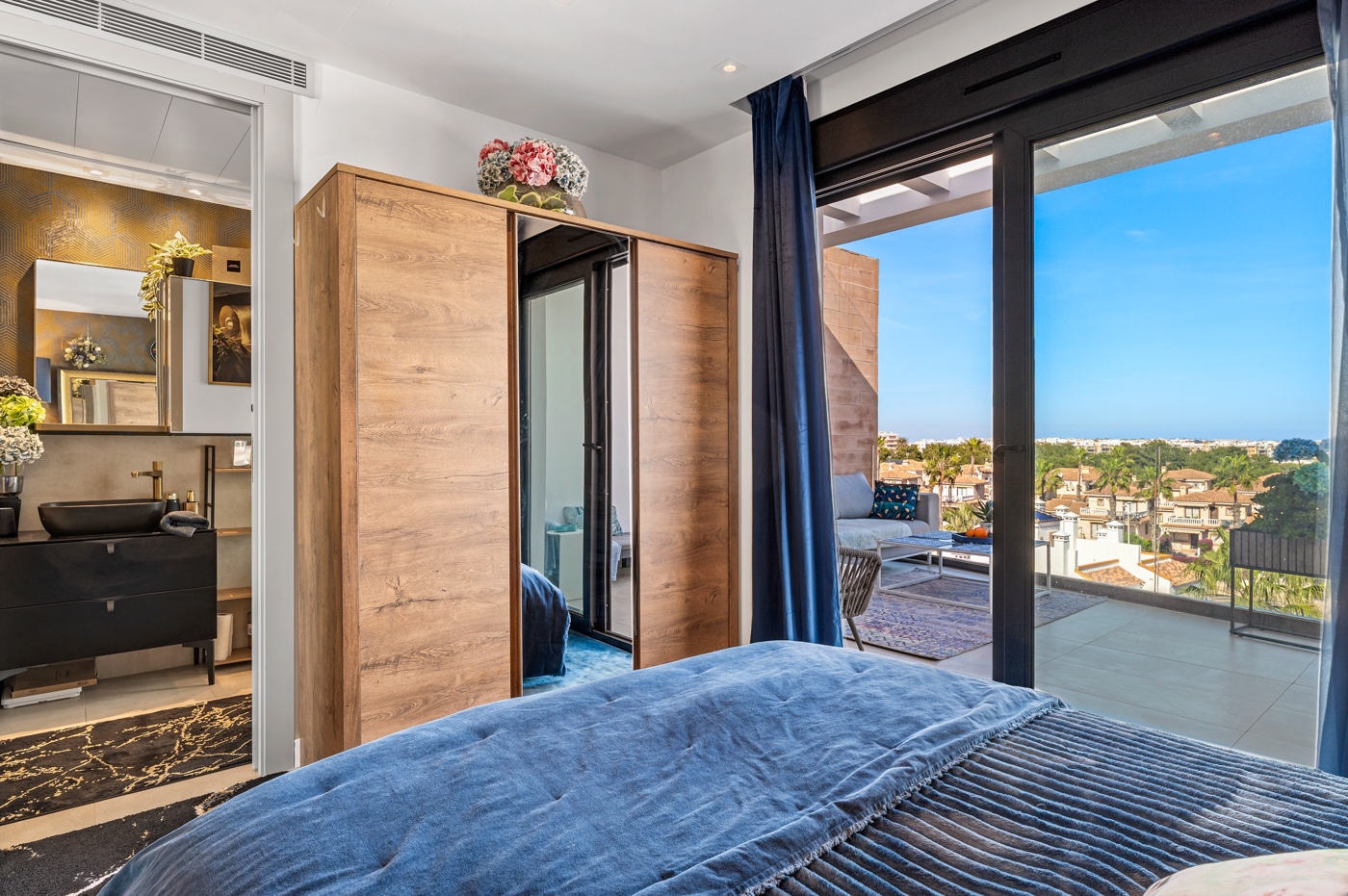 3 Bed, 2 Bath, ApartmentFor Sale, Villamartin, Alicante