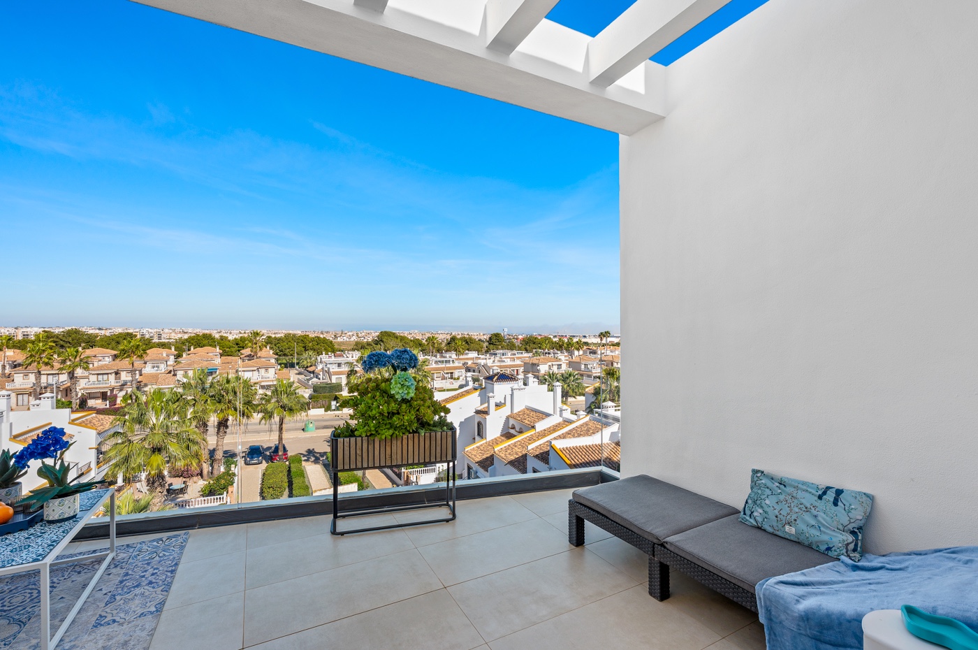 3 Bed, 2 Bath, ApartmentFor Sale, Villamartin, Alicante