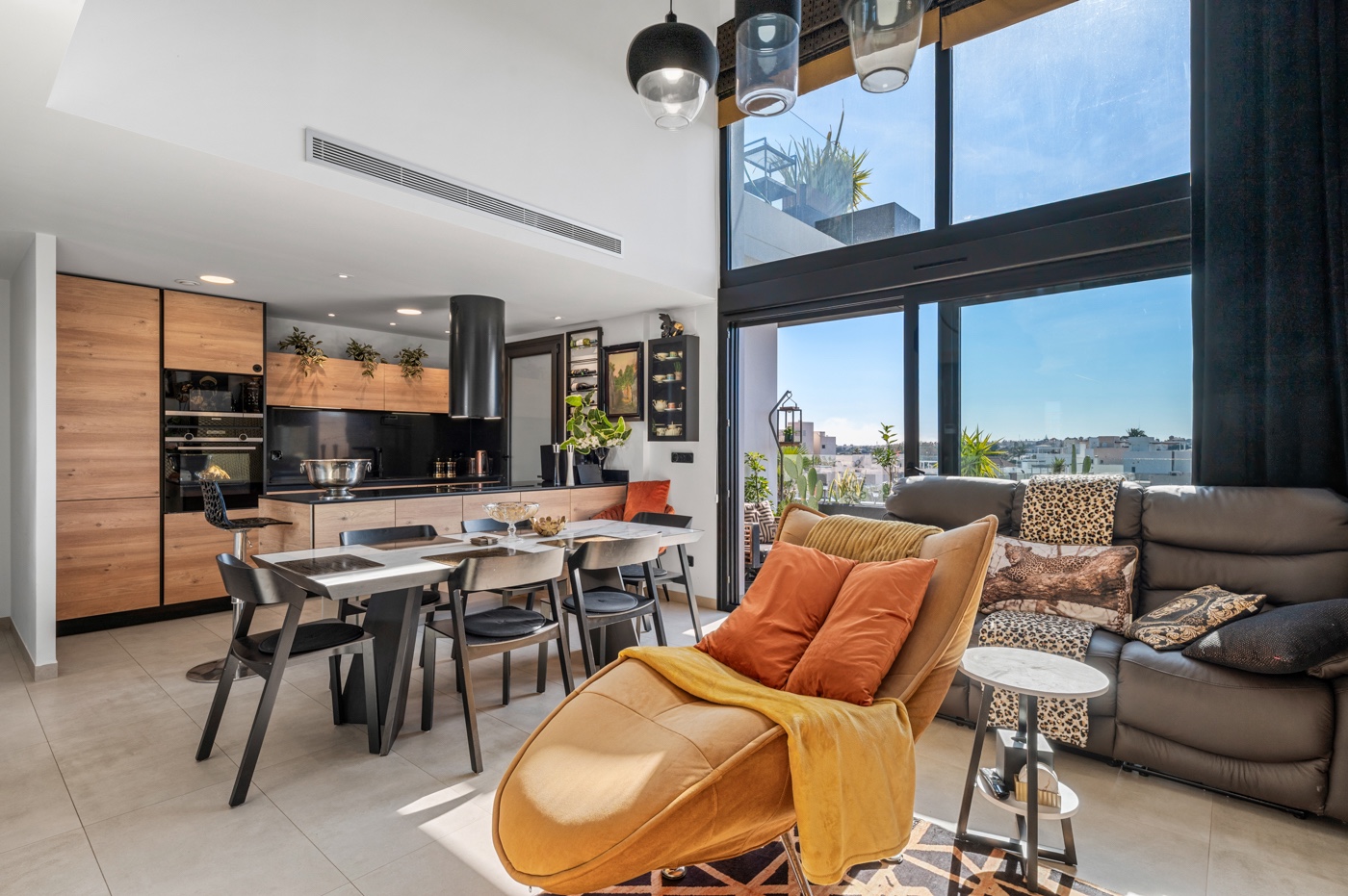 3 Bed, 2 Bath, ApartmentFor Sale, Villamartin, Alicante