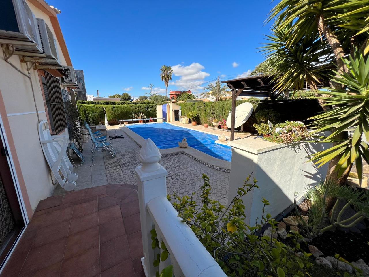 3 Bed, 2 Bath, HouseFor Sale, Cabo Roig, Alicante