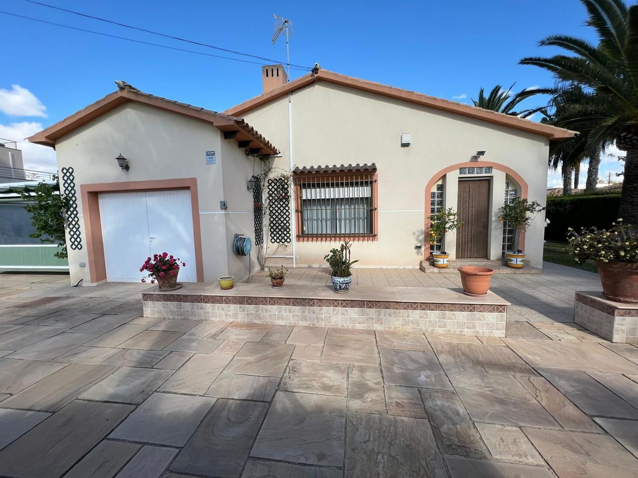 3 Bed, 2 Bath, HouseFor Sale, Cabo Roig, Alicante
