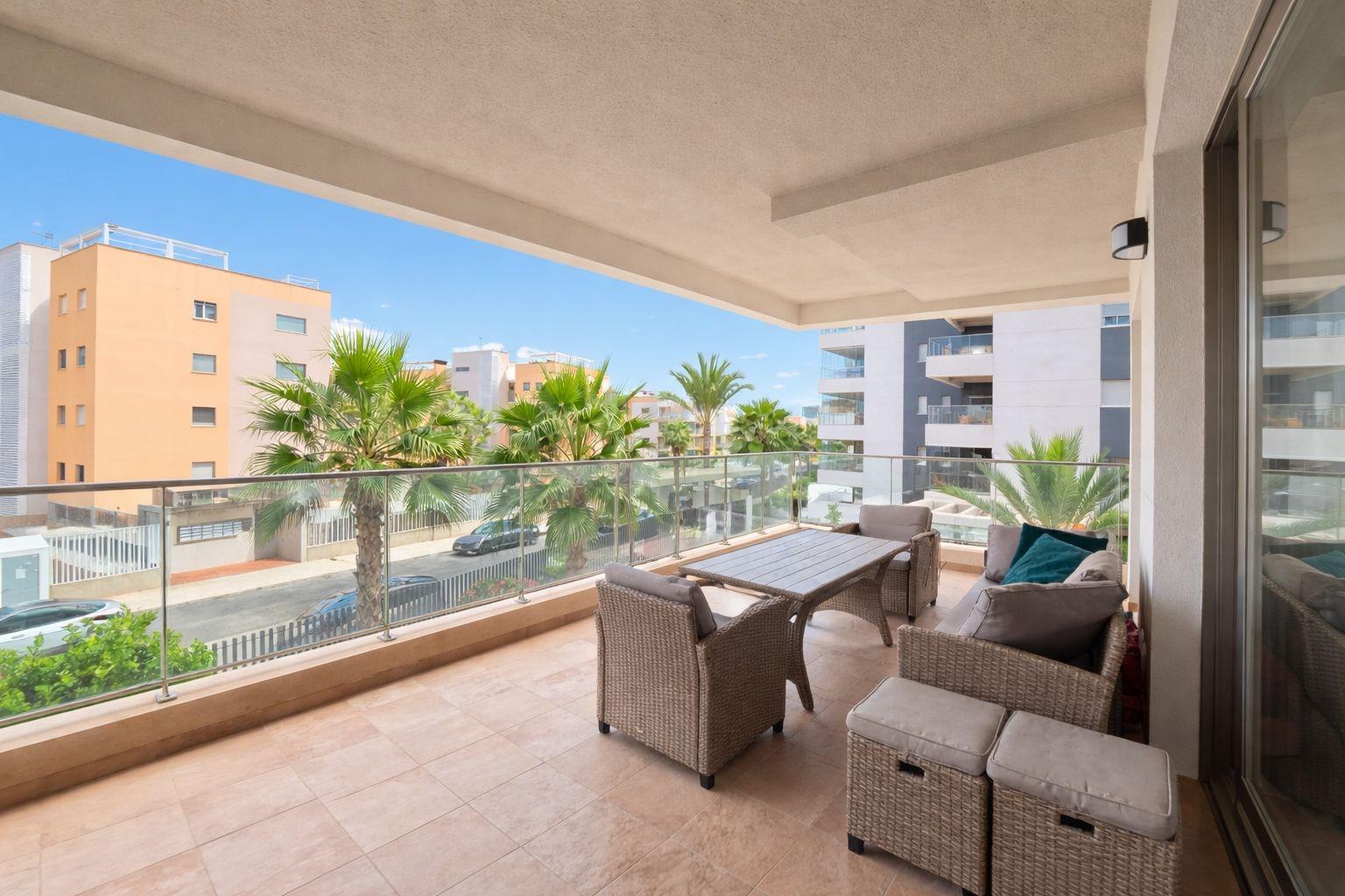 3 Bed, 2 Bath, ApartmentFor Sale, Orihuela Costa, Alicante