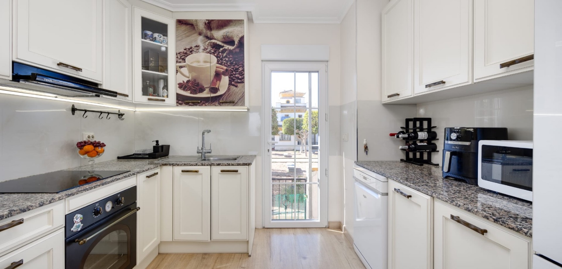 3 Bed, 2 Bath, HouseFor Sale, Torrevieja, Alicante