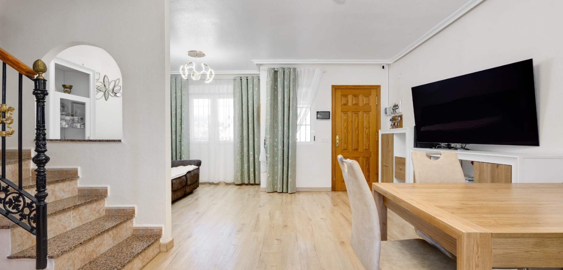 3 Bed, 2 Bath, HouseFor Sale, Torrevieja, Alicante