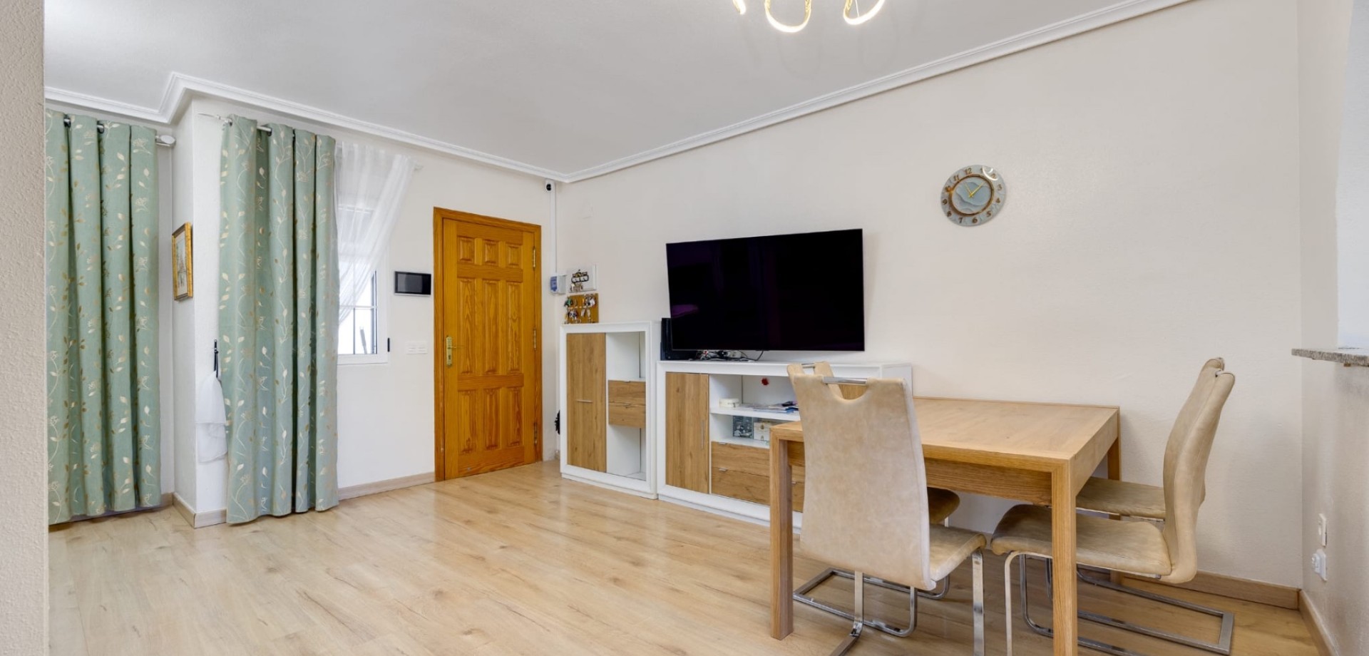 3 Bed, 2 Bath, HouseFor Sale, Torrevieja, Alicante