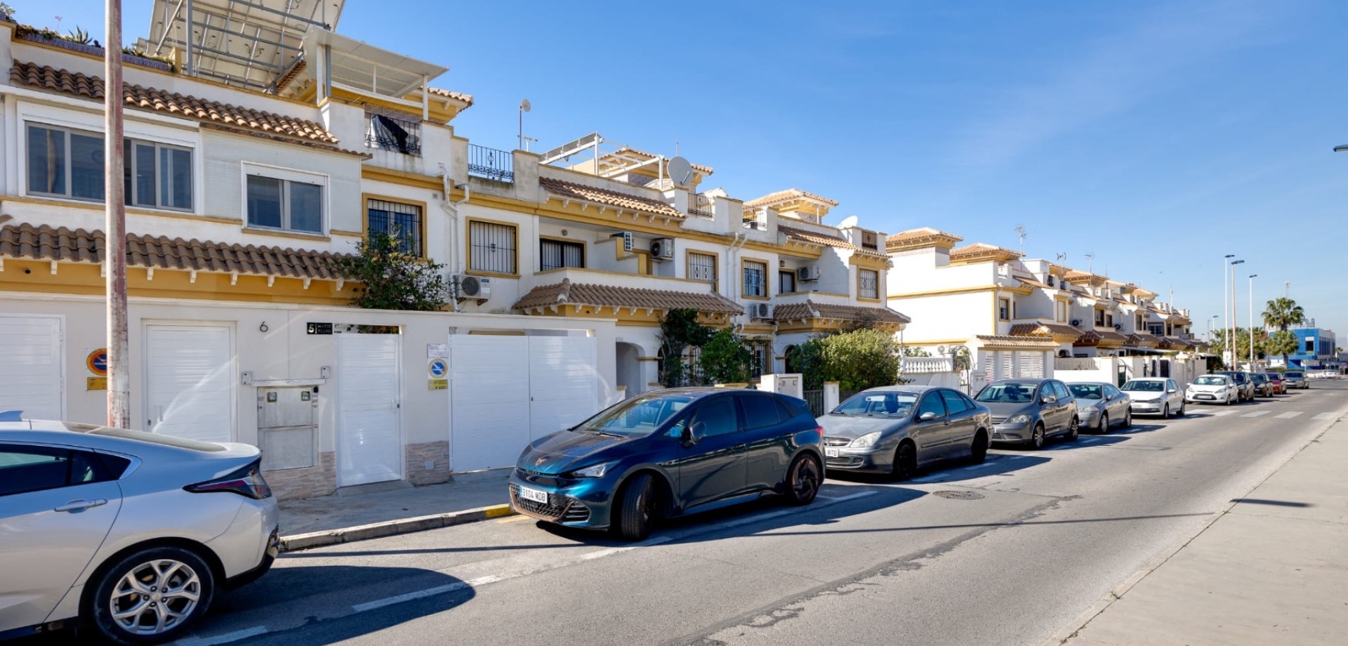 3 Bed, 2 Bath, HouseFor Sale, Torrevieja, Alicante
