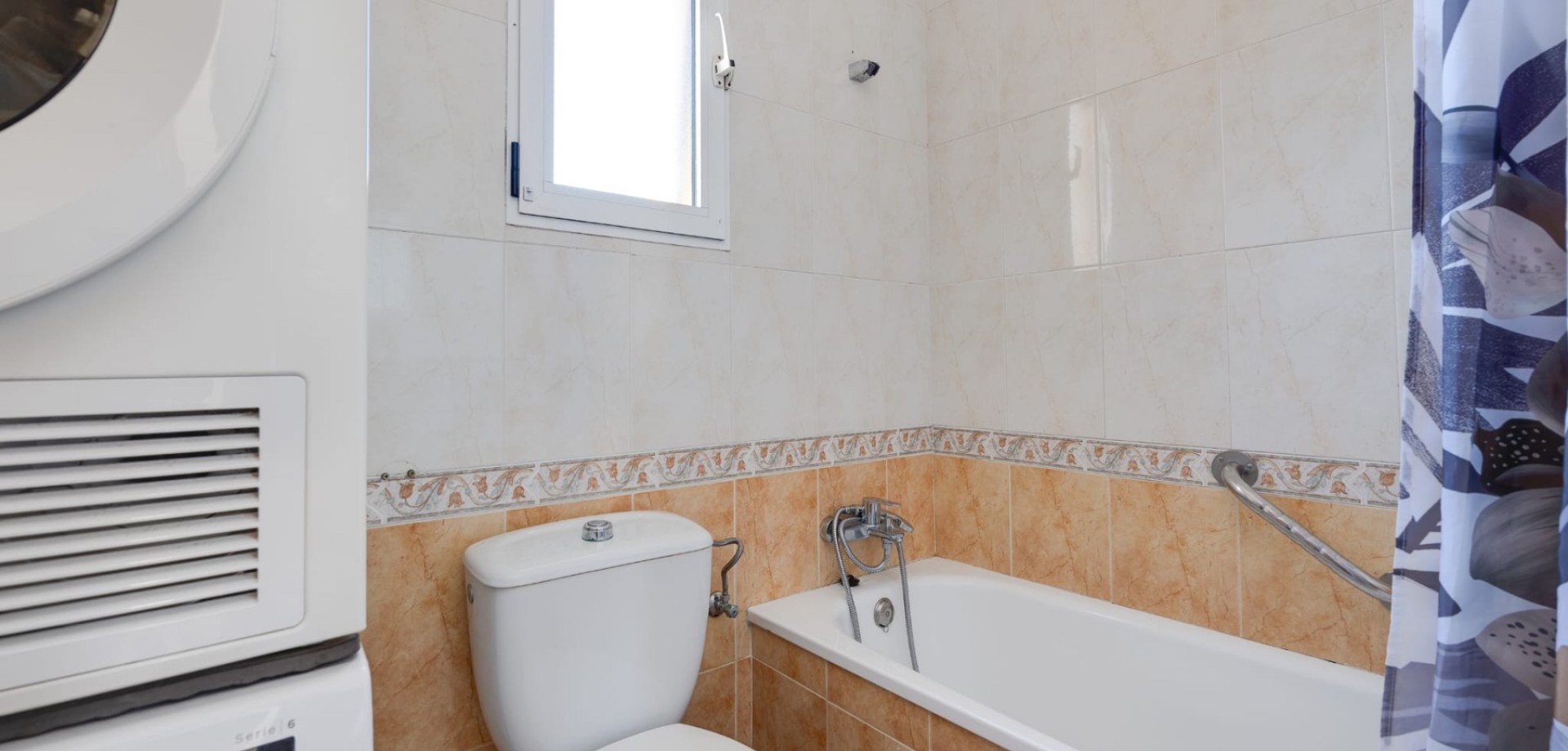 3 Bed, 2 Bath, HouseFor Sale, Torrevieja, Alicante
