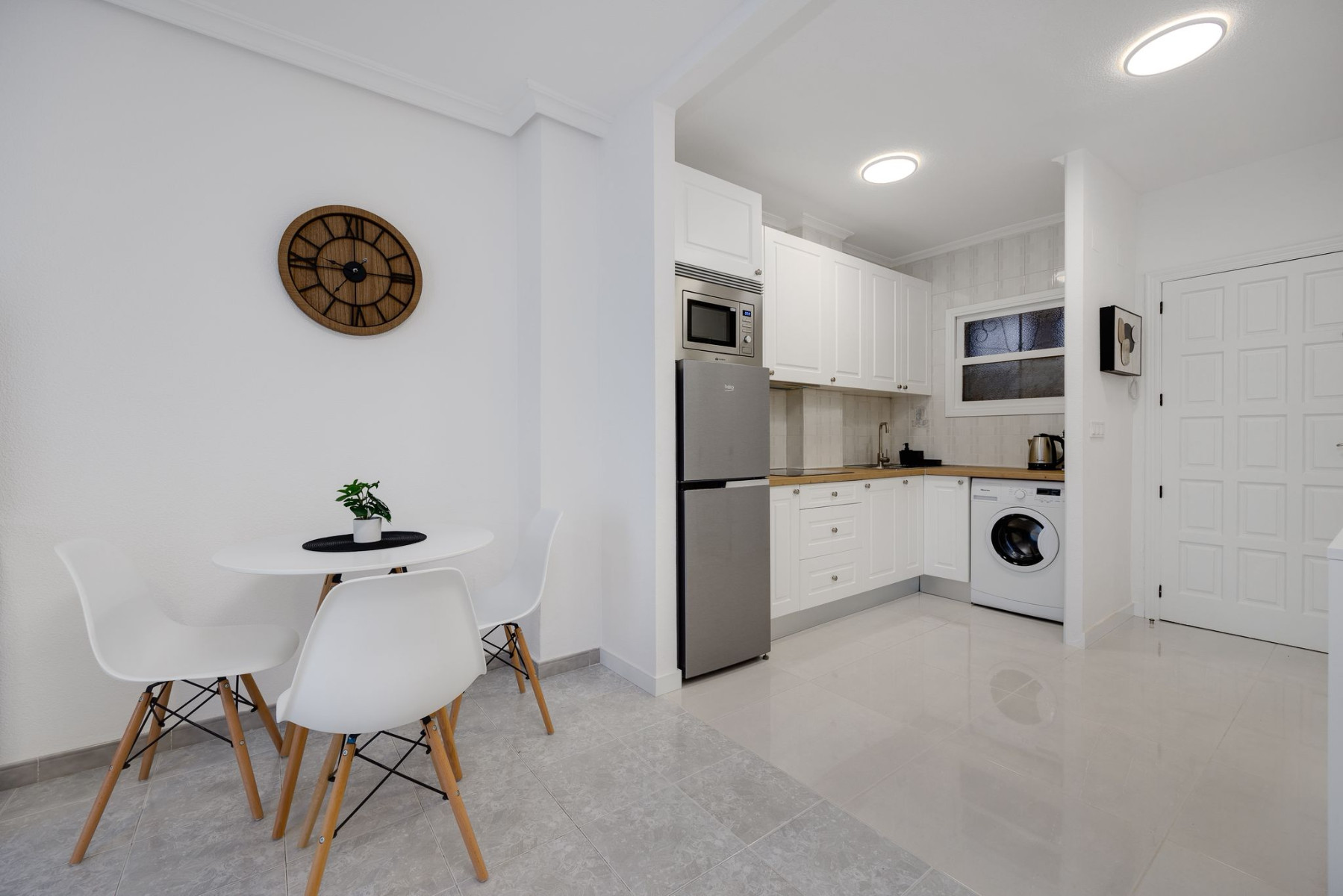 1 Bath, ApartmentFor Sale, Torrevieja, Alicante