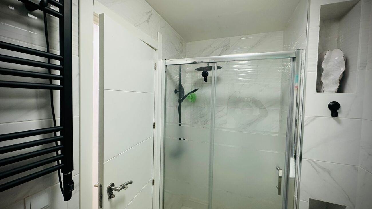 3 Bed, 1 Bath, ApartmentFor Sale, Alicante, Alicante