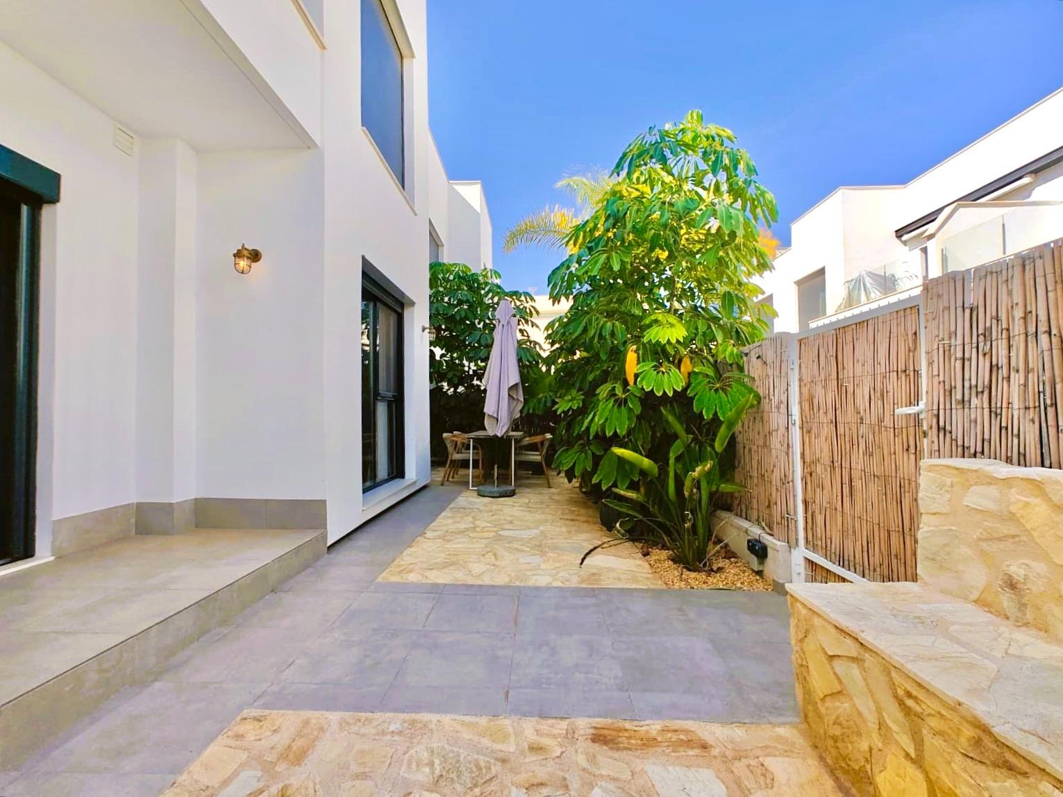 3 Bed, 2 Bath, ApartmentFor Sale, Santiago De La Ribera, Murcia