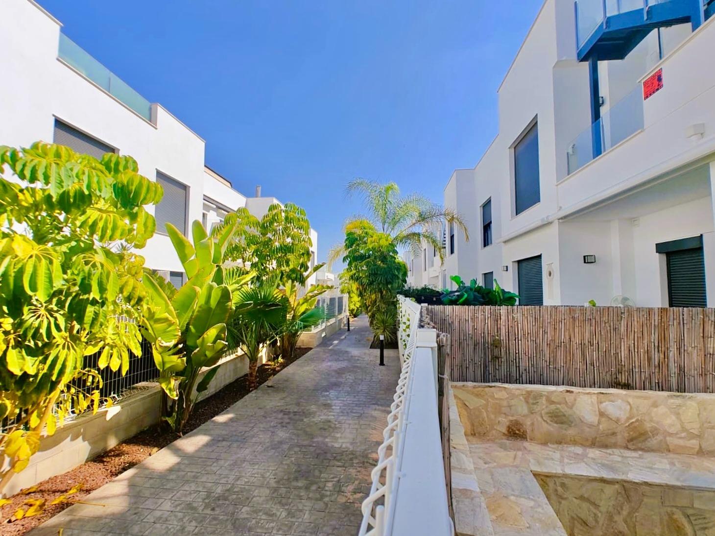 3 Bed, 2 Bath, ApartmentFor Sale, Santiago De La Ribera, Murcia