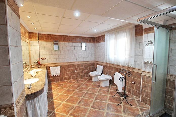 6 Bed, 3 Bath, HouseFor Sale, Formentera Del Segura, Alicante