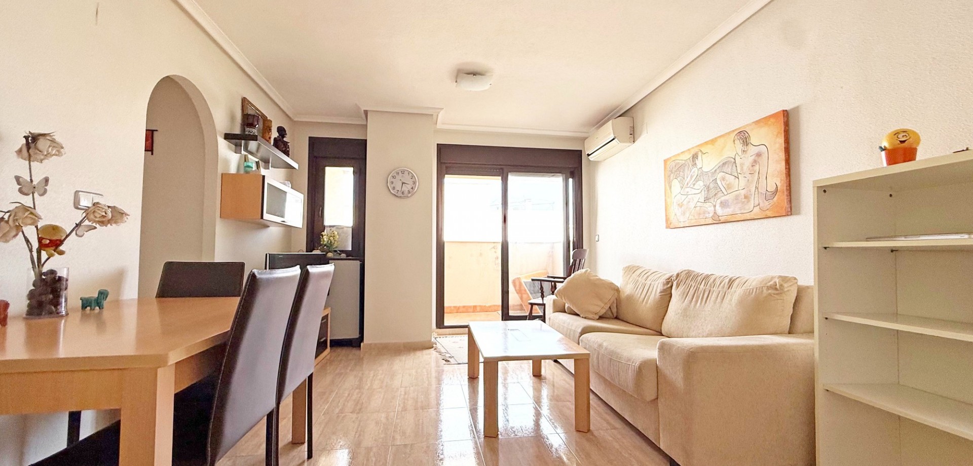 3 Bed, 2 Bath, ApartmentFor Sale, Torrevieja, Alicante