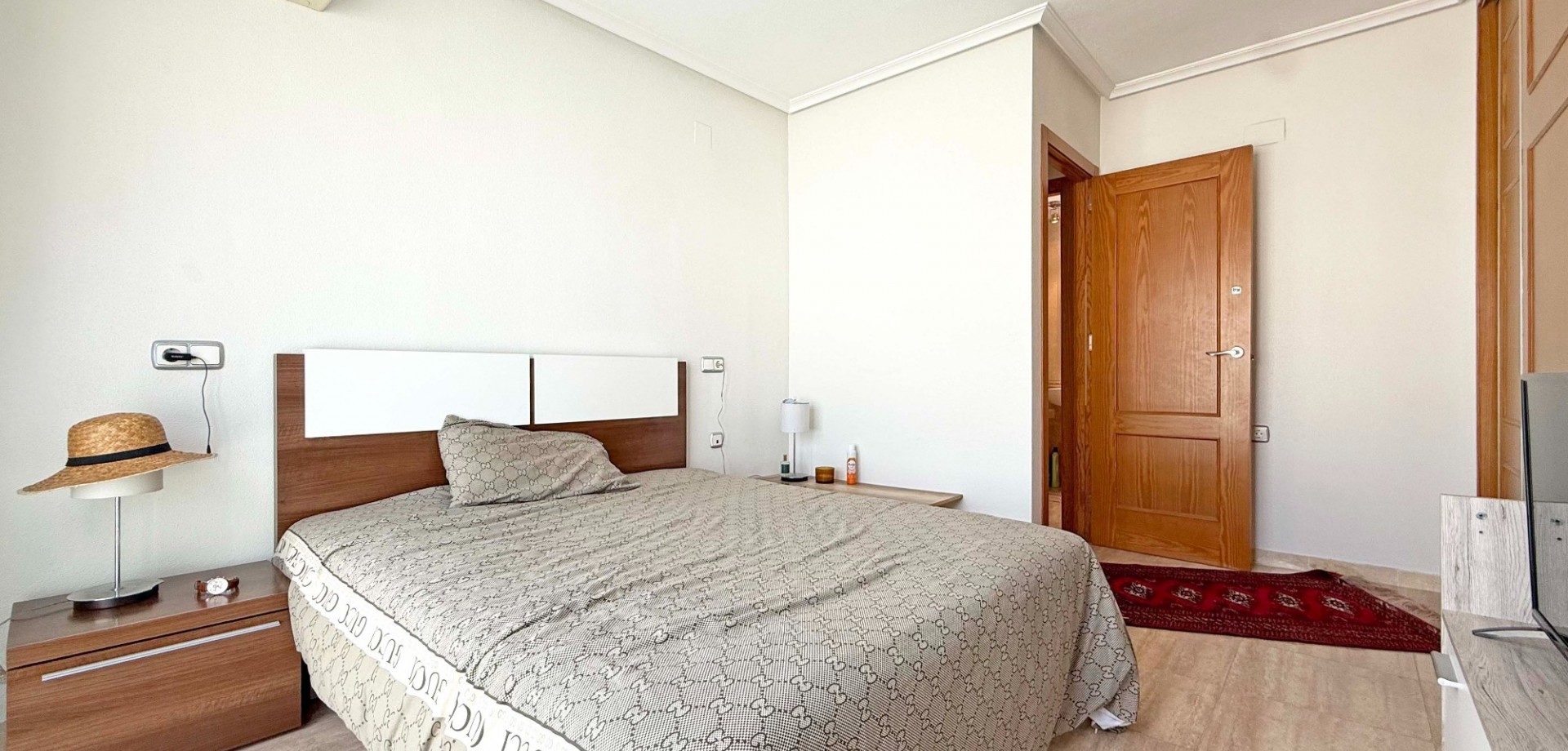 3 Bed, 2 Bath, ApartmentFor Sale, Torrevieja, Alicante