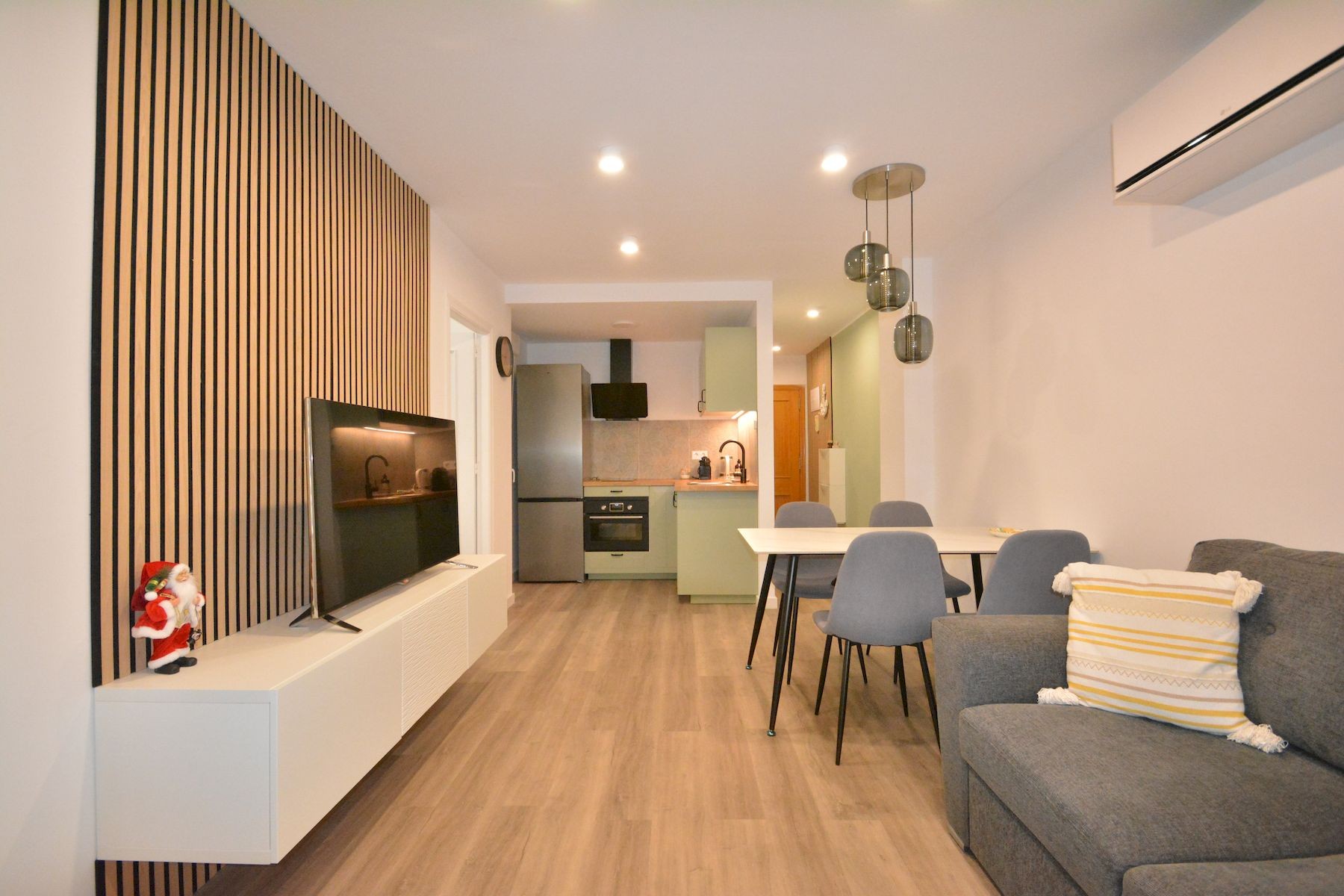 2 Bed, 1 Bath, ApartmentFor Sale, Torrevieja, Alicante