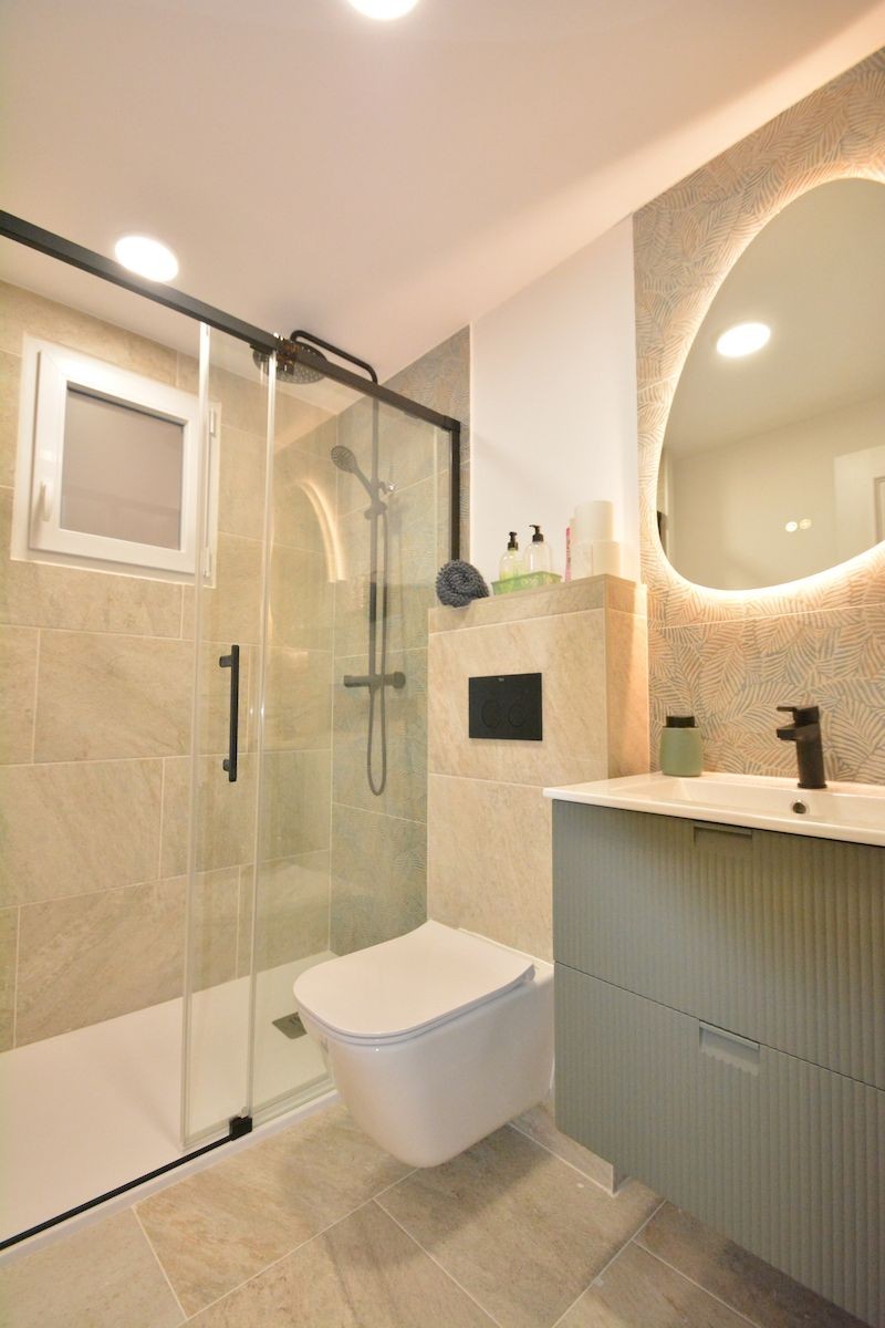 2 Bed, 1 Bath, ApartmentFor Sale, Torrevieja, Alicante