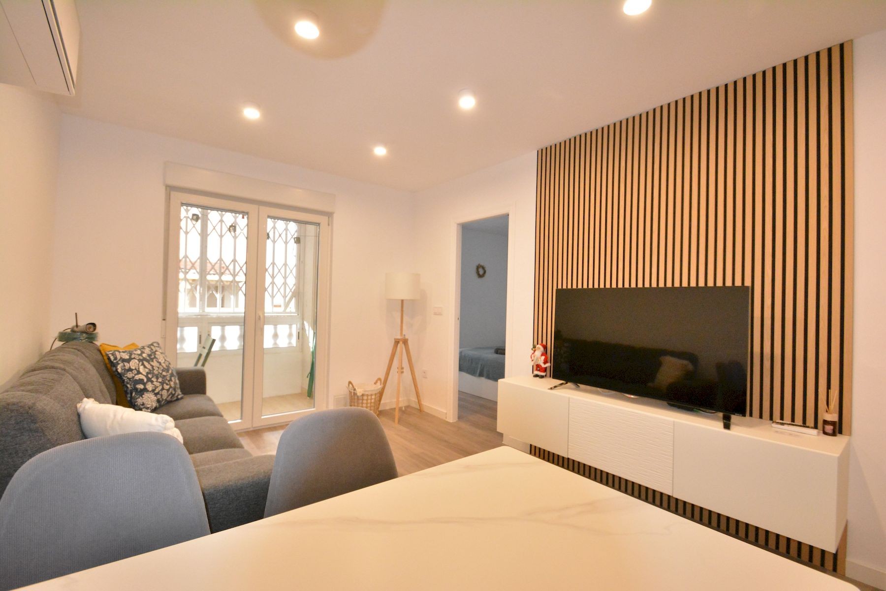 2 Bed, 1 Bath, ApartmentFor Sale, Torrevieja, Alicante