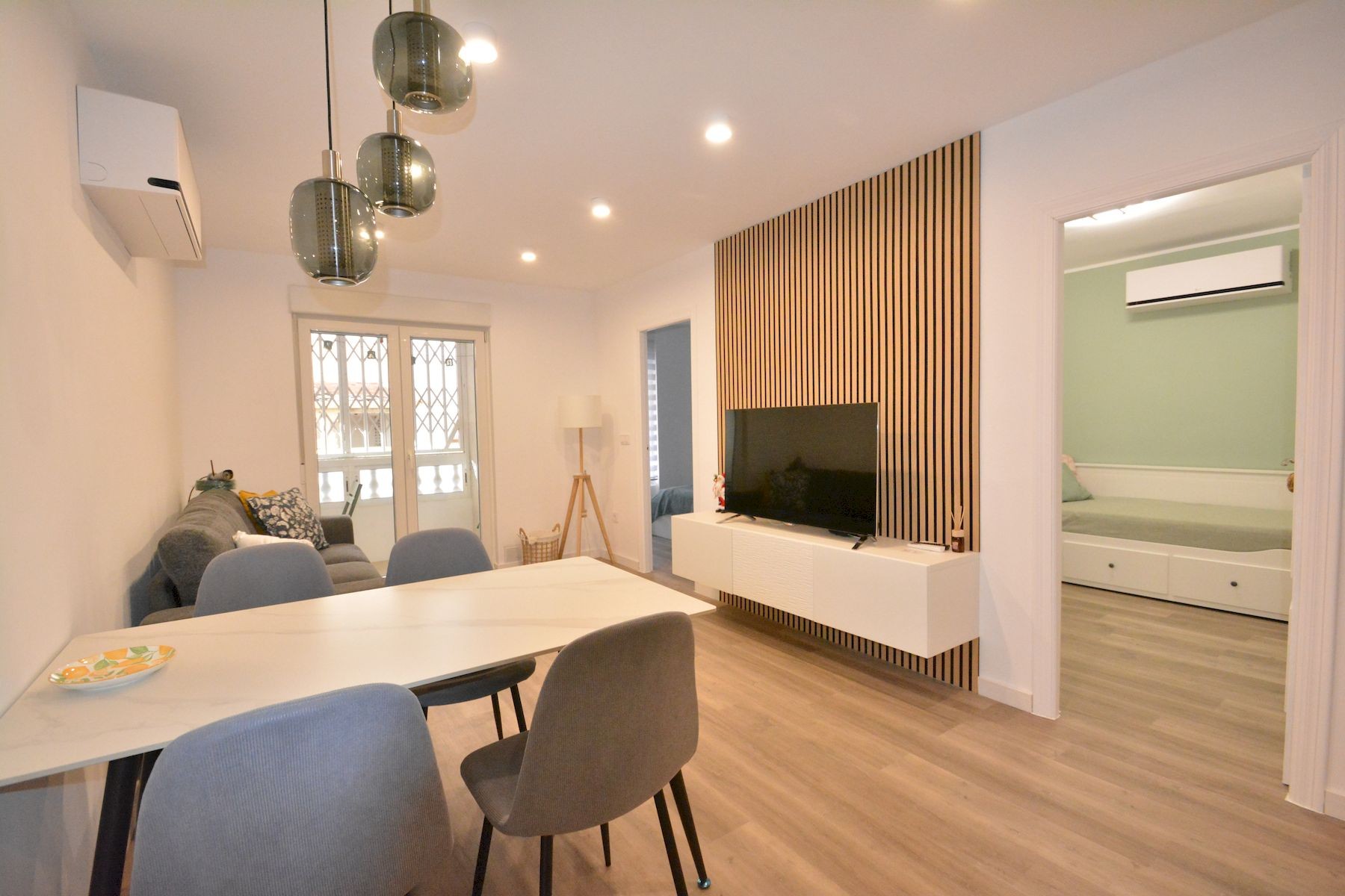 2 Bed, 1 Bath, ApartmentFor Sale, Torrevieja, Alicante