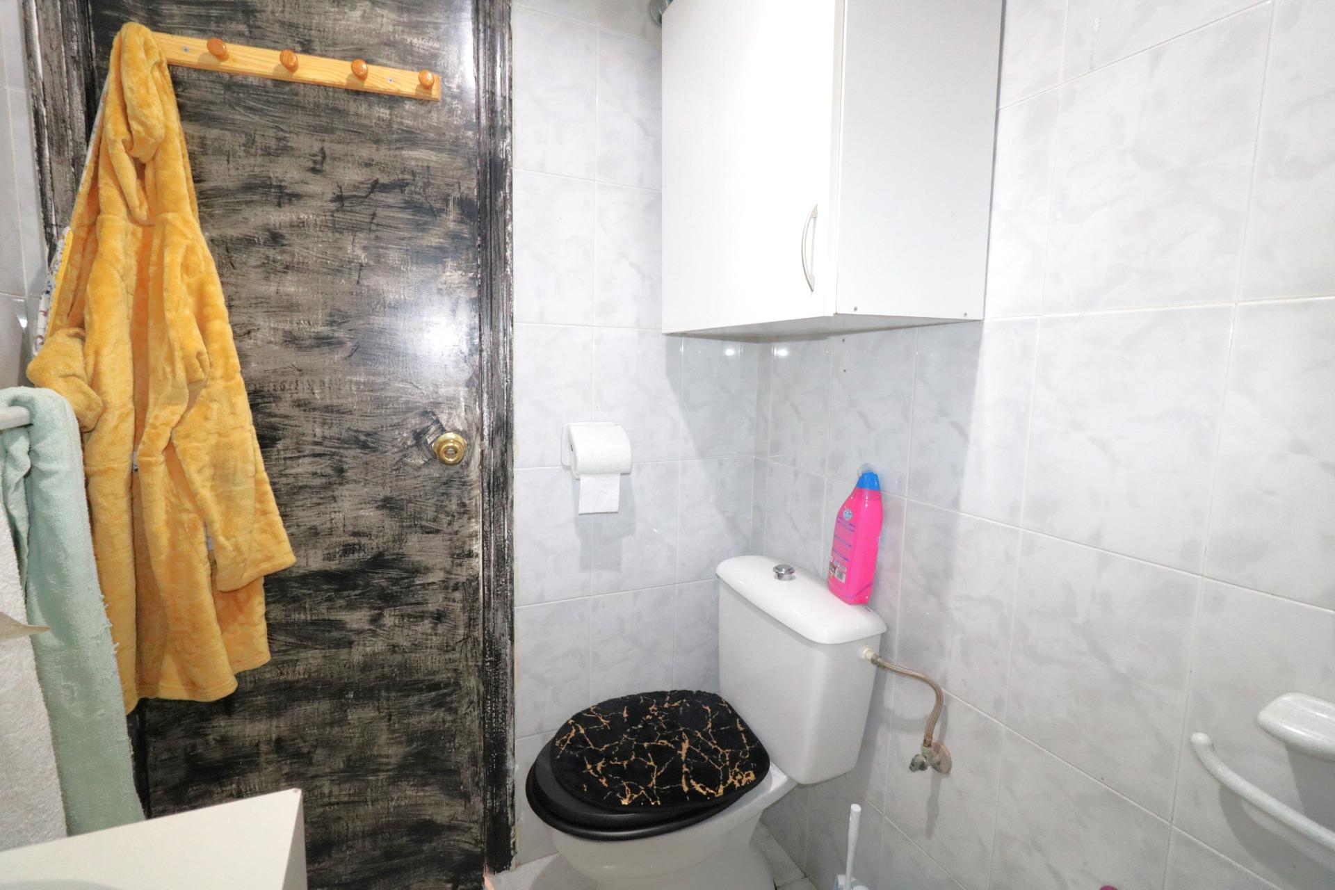 1 Bed, 1 Bath, ApartmentFor Sale, Torrevieja, Alicante
