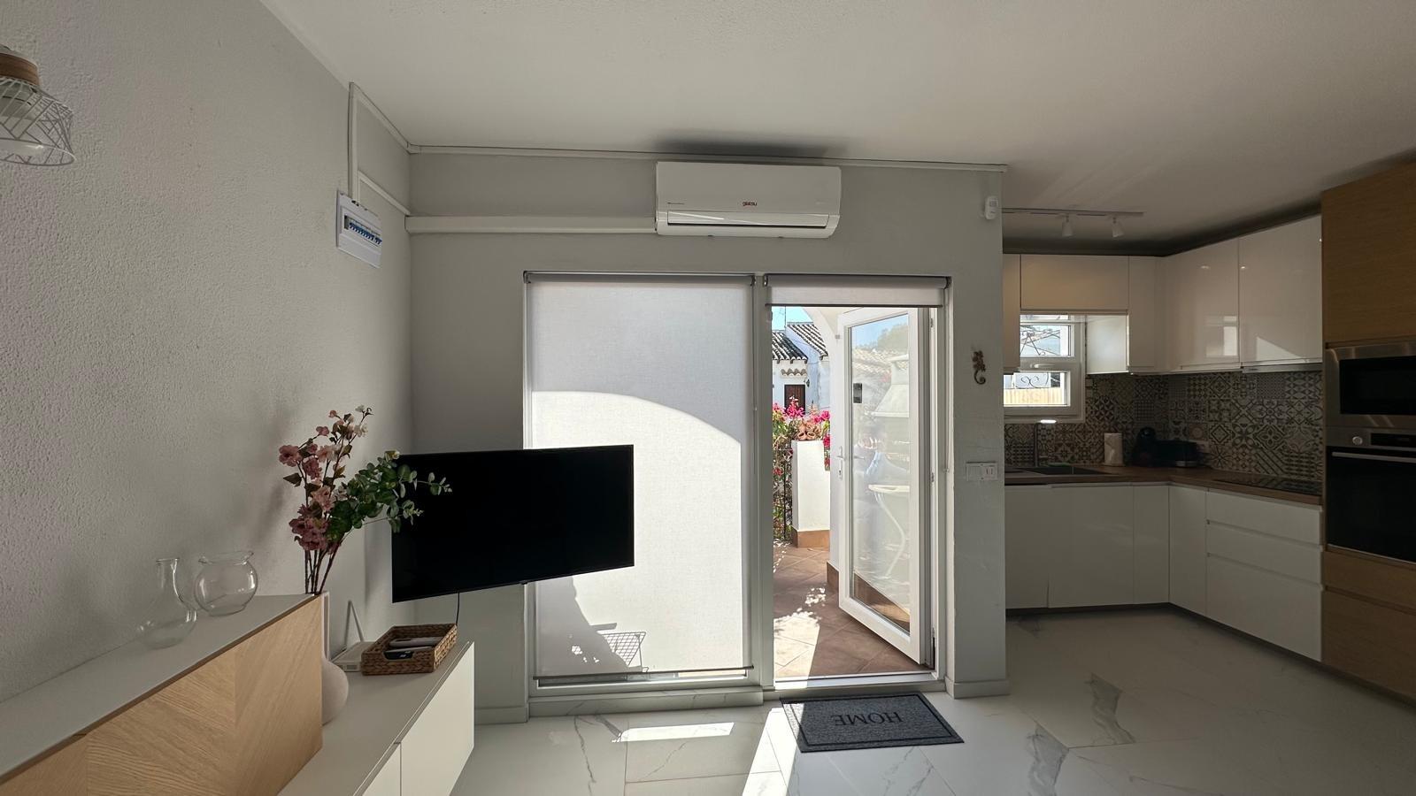 2 Bed, 1 Bath, HouseFor Sale, Torrevieja, Alicante