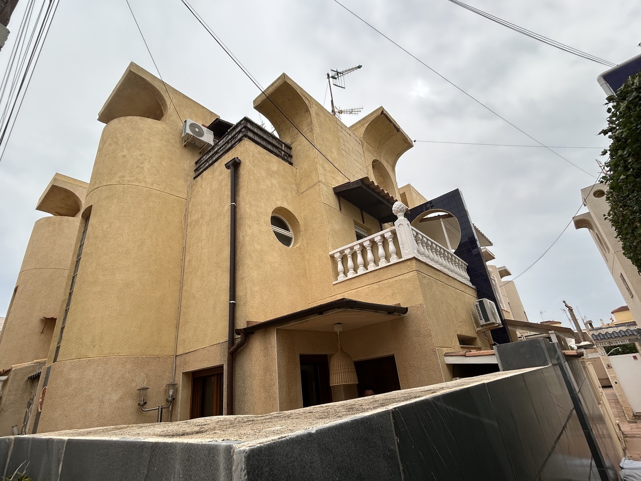 2 Bed, 1 Bath, HouseFor Sale, Torrevieja, Alicante