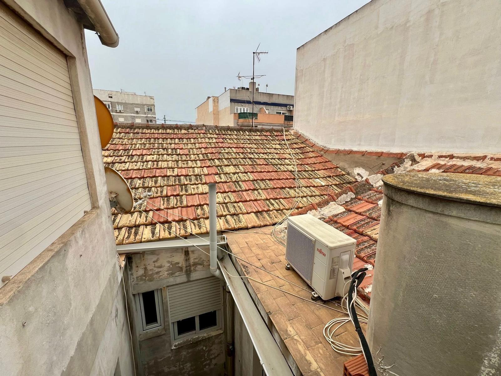 4 Bed, 2 Bath, ApartmentFor Sale, Torrevieja, Alicante