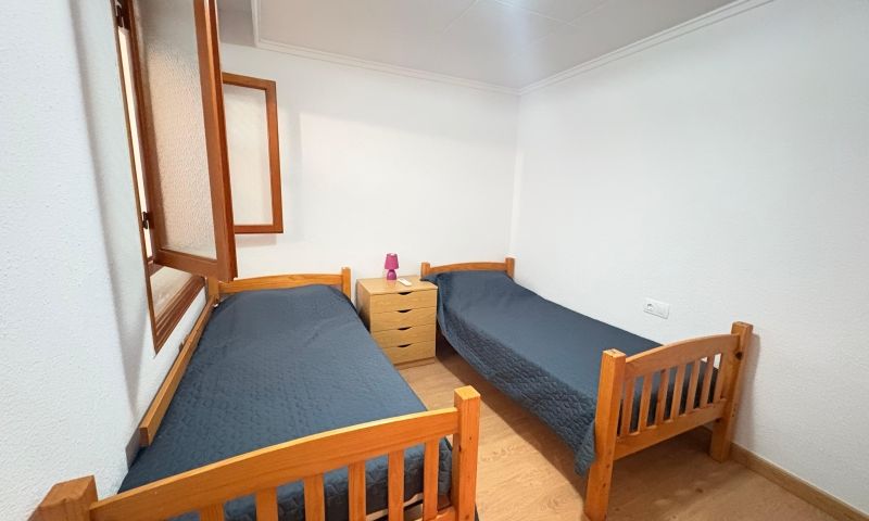 2 Bed, 1 Bath, ApartmentFor Sale, Torrevieja, Alicante