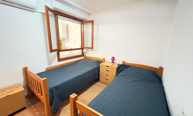 2 Bed, 1 Bath, ApartmentFor Sale, Torrevieja, Alicante
