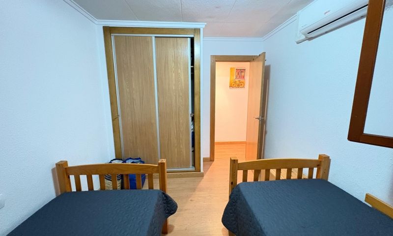 2 Bed, 1 Bath, ApartmentFor Sale, Torrevieja, Alicante