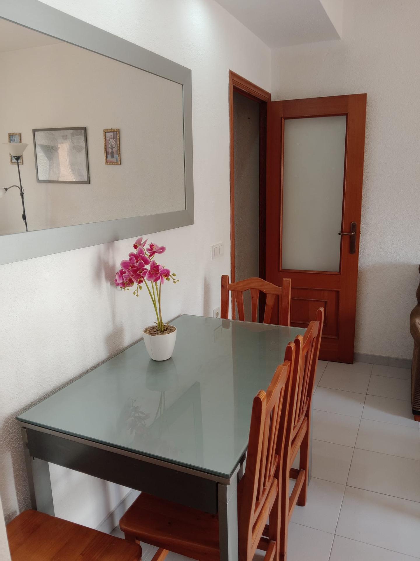 3 Bed, 1 Bath, ApartmentFor Sale, Torrevieja, Alicante