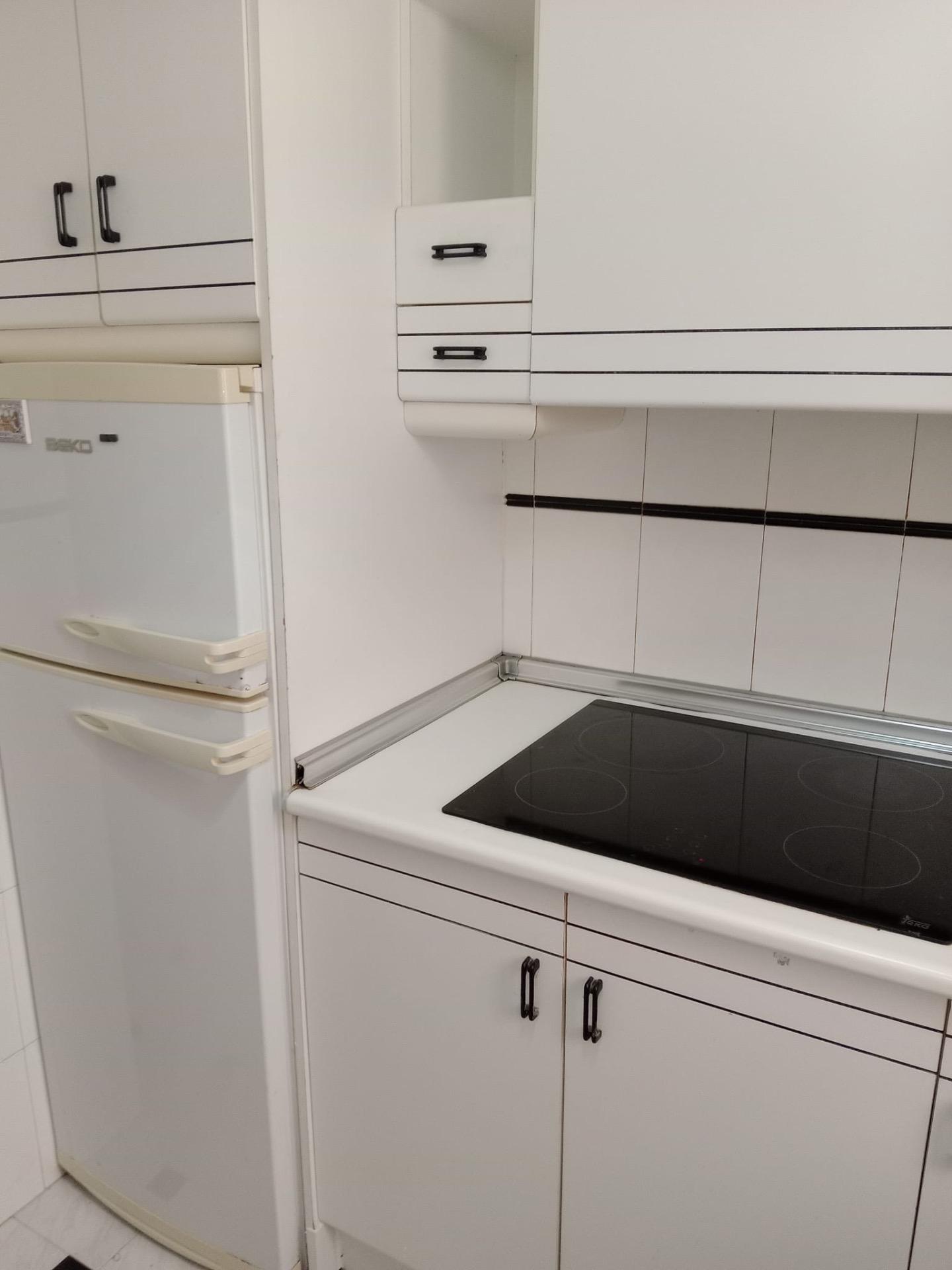 3 Bed, 1 Bath, ApartmentFor Sale, Torrevieja, Alicante