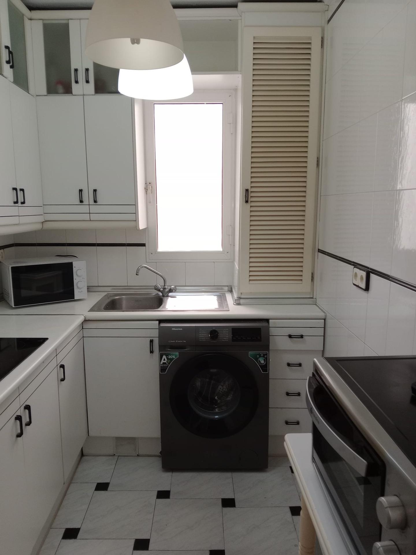 3 Bed, 1 Bath, ApartmentFor Sale, Torrevieja, Alicante