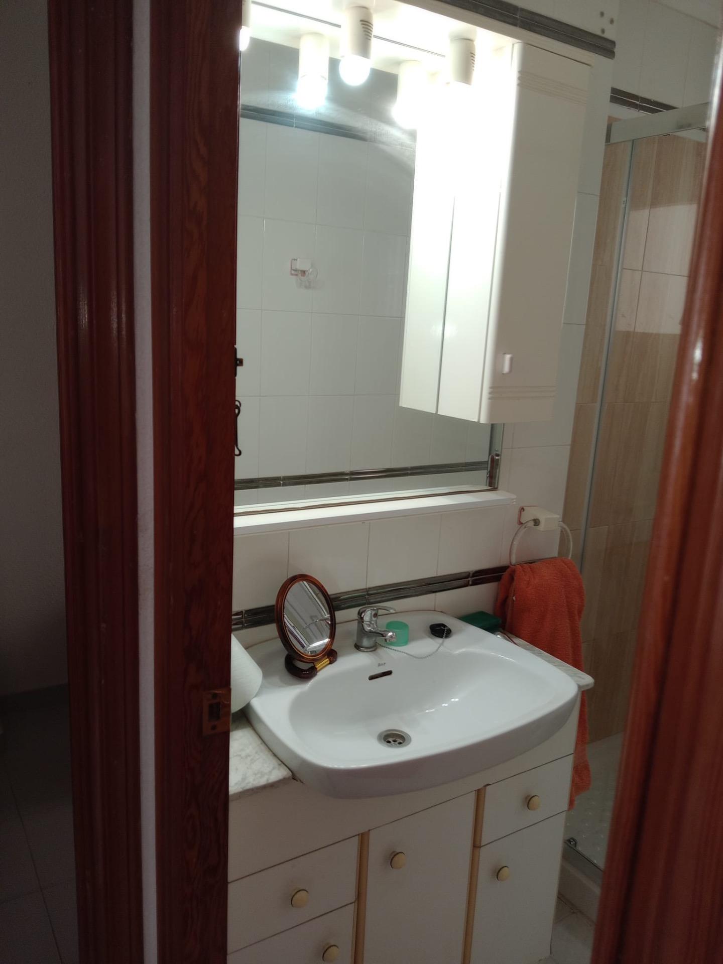 3 Bed, 1 Bath, ApartmentFor Sale, Torrevieja, Alicante