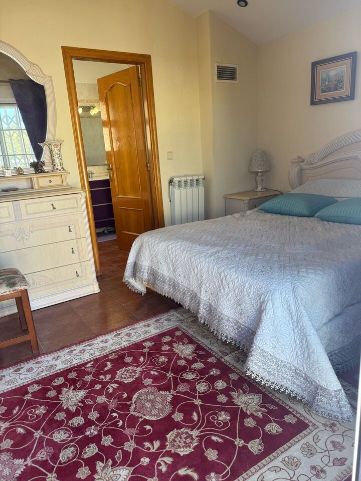 4 Bed, 3 Bath, HouseFor Sale, Playa Flamenca, Alicante