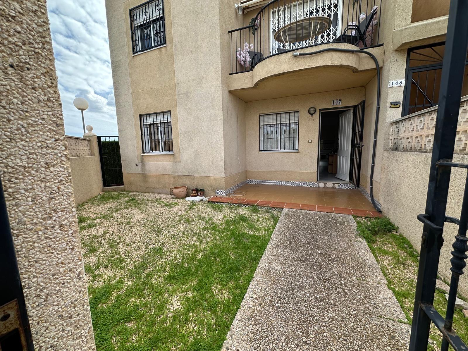 2 Bed, 1 Bath, HouseFor Sale, Torrevieja, Alicante