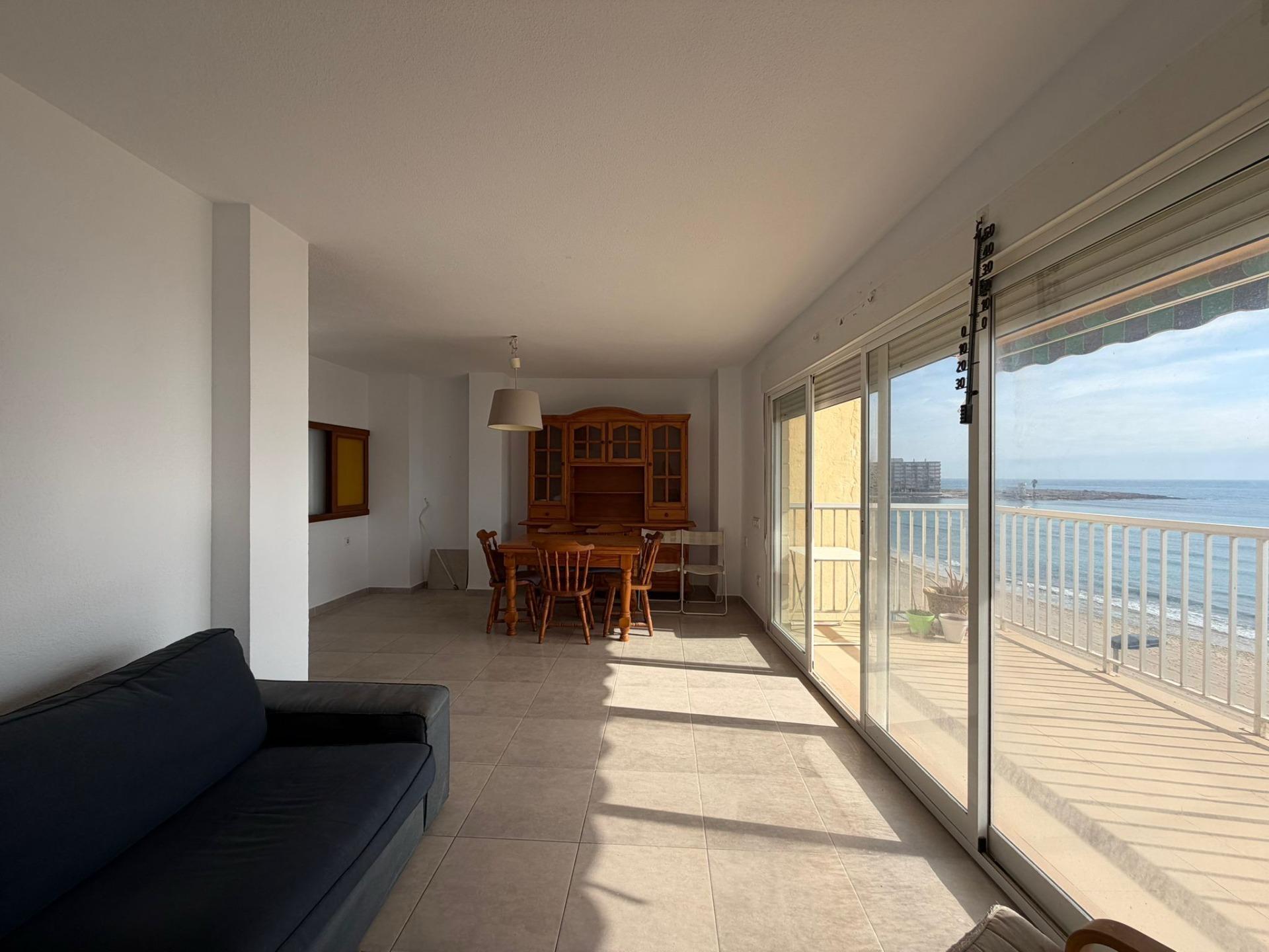 4 Bed, 2 Bath, ApartmentFor Sale, Torrevieja, Alicante