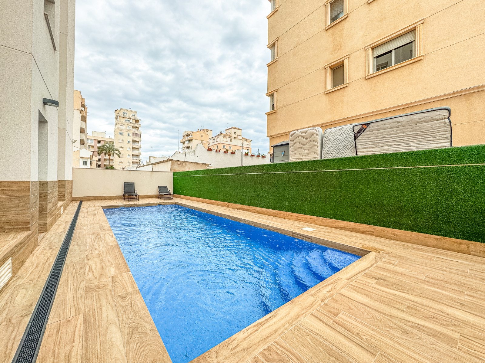2 Bed, 1 Bath, ApartmentFor Sale, Torrevieja, Alicante