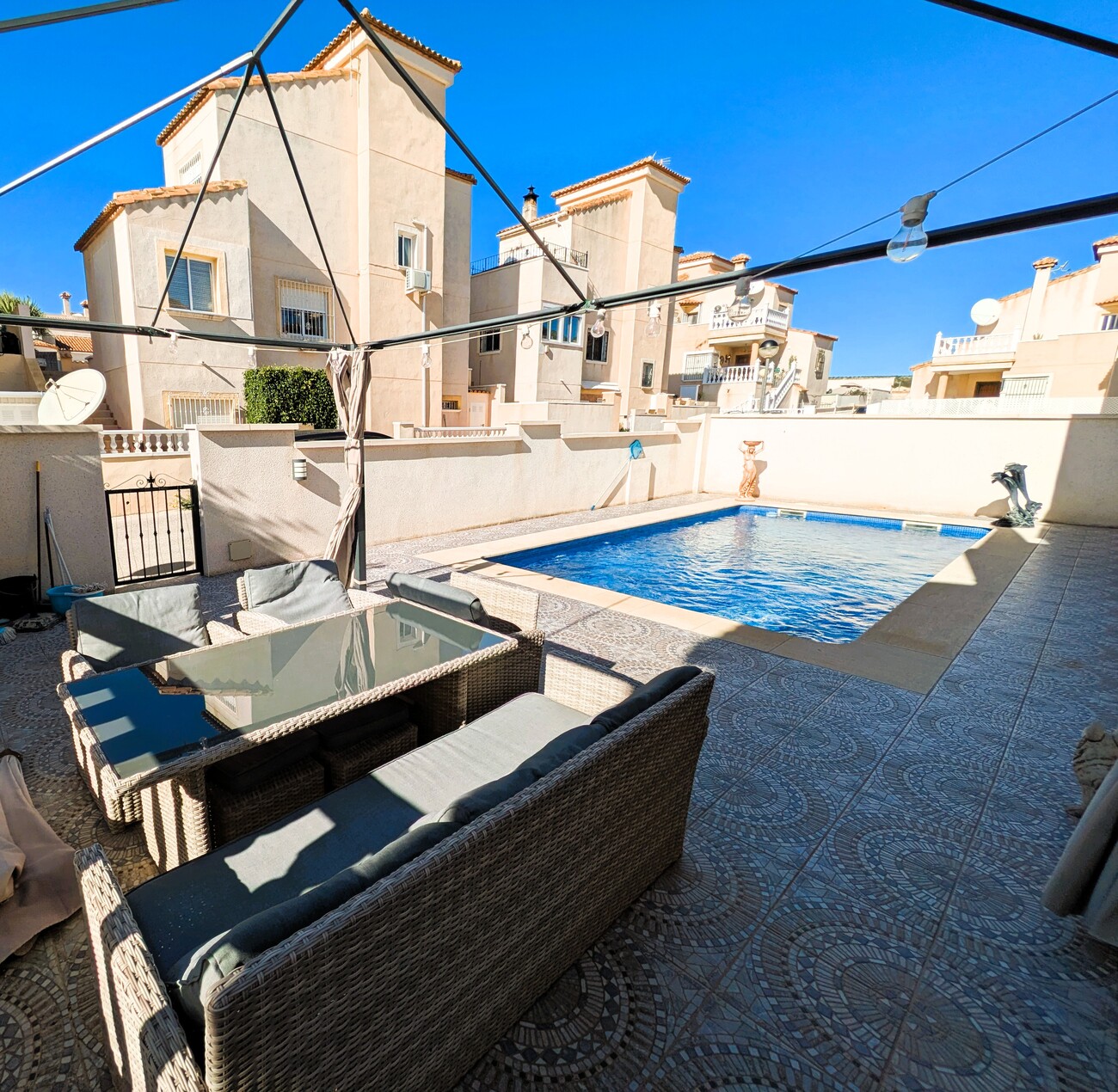 3 Bed, 2 Bath, HouseFor Sale, San Miguel de Salinas, Alicante