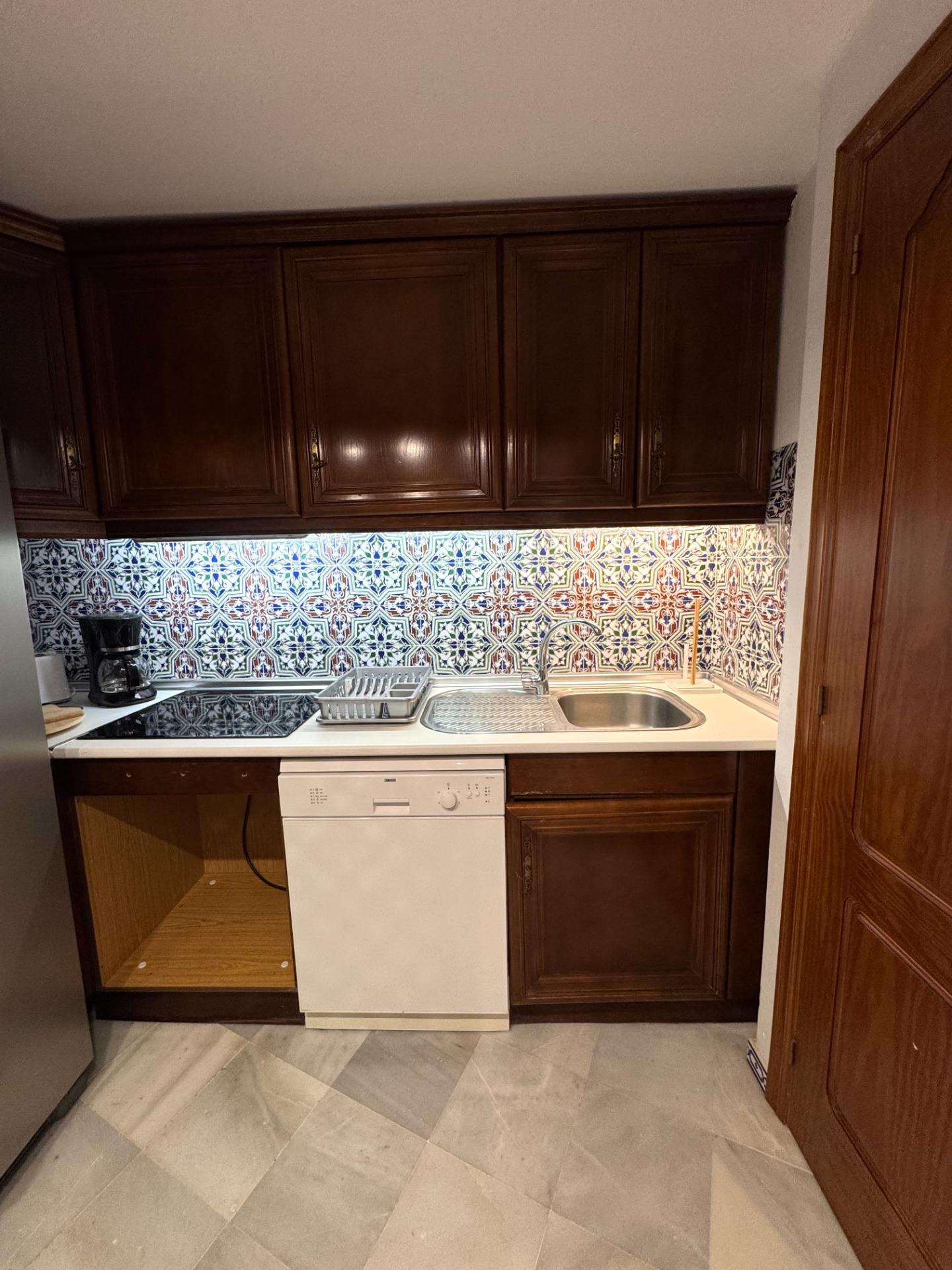 3 Bed, 2 Bath, ApartmentFor Sale, Torrevieja, Alicante