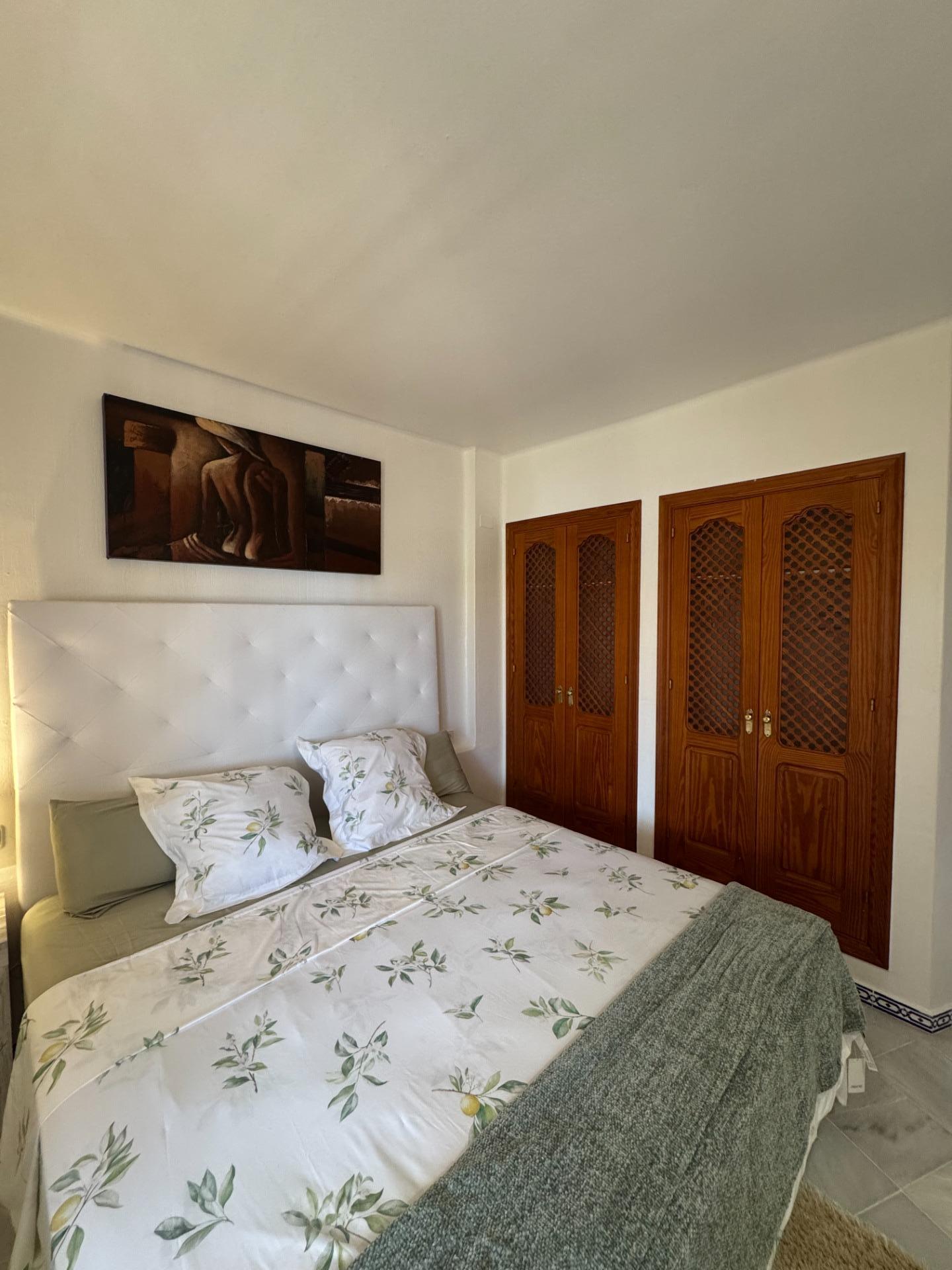 3 Bed, 2 Bath, ApartmentFor Sale, Torrevieja, Alicante