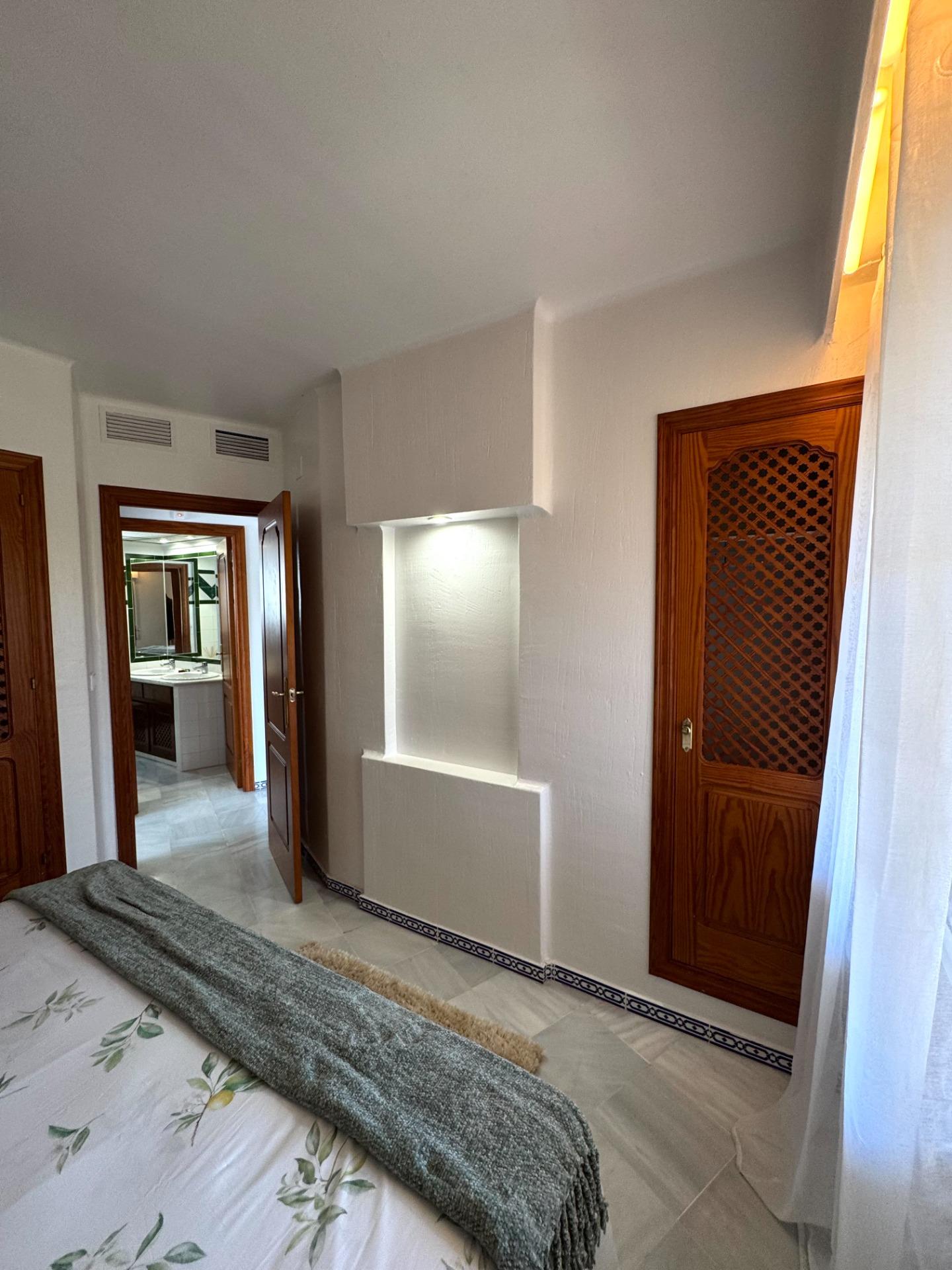 3 Bed, 2 Bath, ApartmentFor Sale, Torrevieja, Alicante