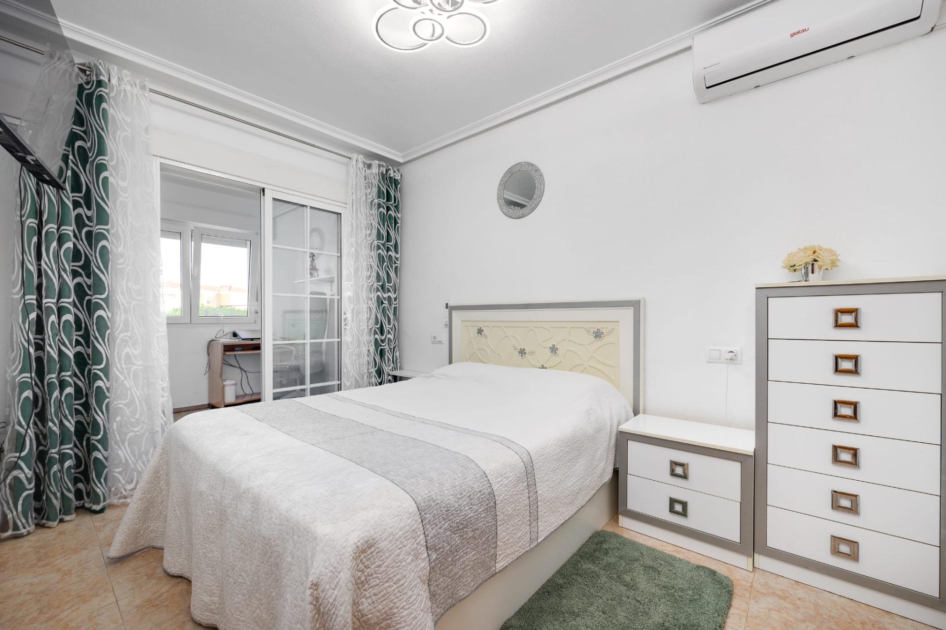 3 Bed, 1 Bath, HouseFor Sale, Torrevieja, Alicante