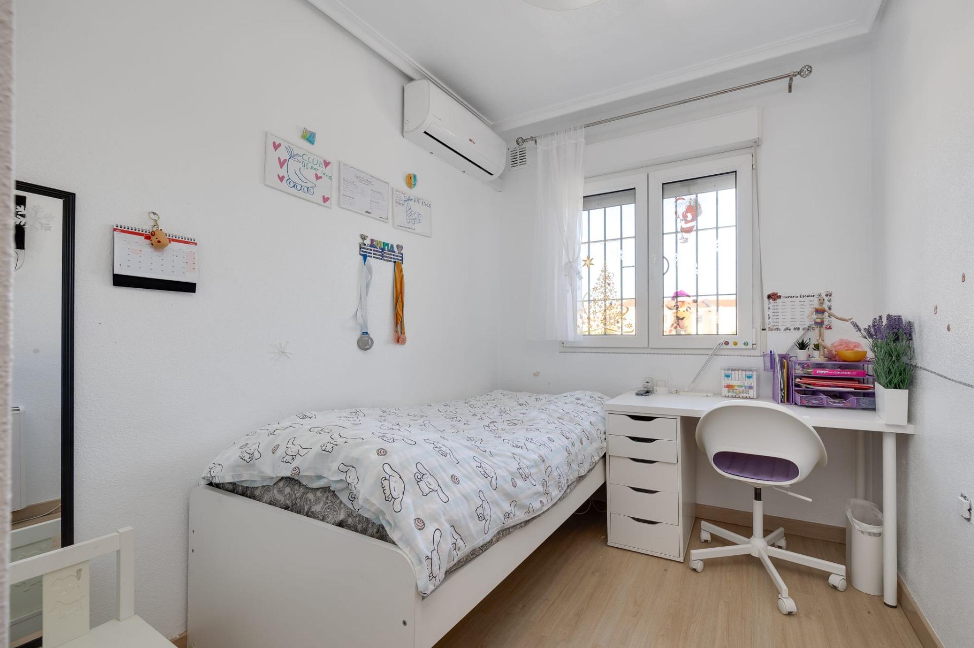 3 Bed, 1 Bath, HouseFor Sale, Torrevieja, Alicante