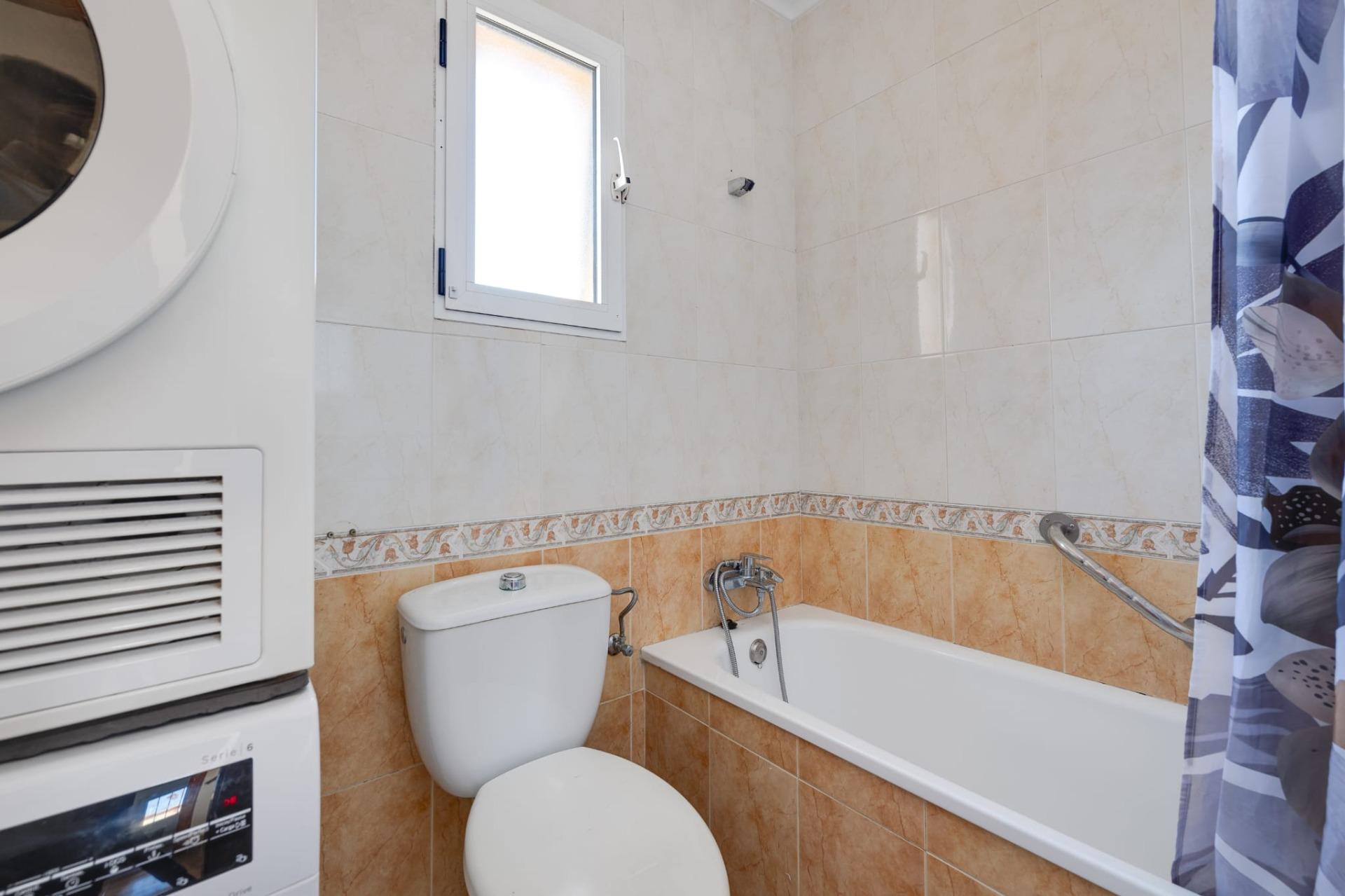 3 Bed, 1 Bath, HouseFor Sale, Torrevieja, Alicante