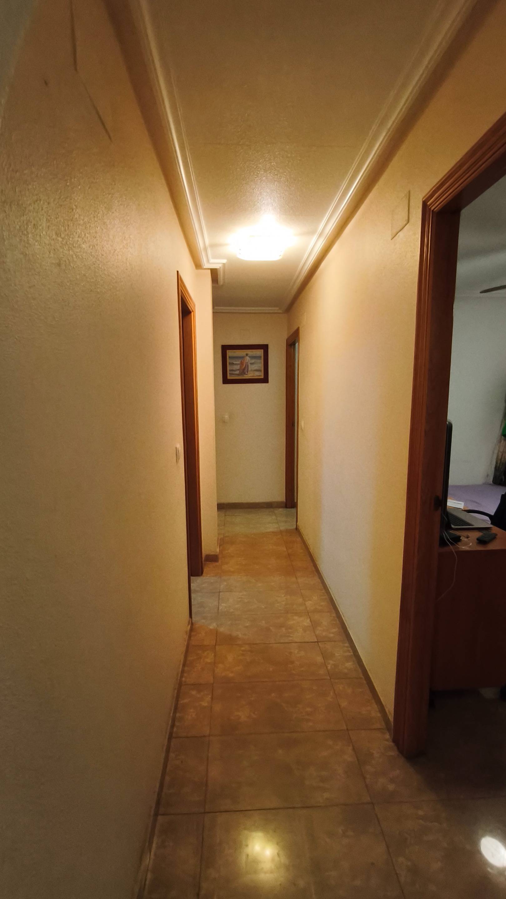 4 Bed, 2 Bath, ApartmentFor Sale, Torrevieja, Alicante