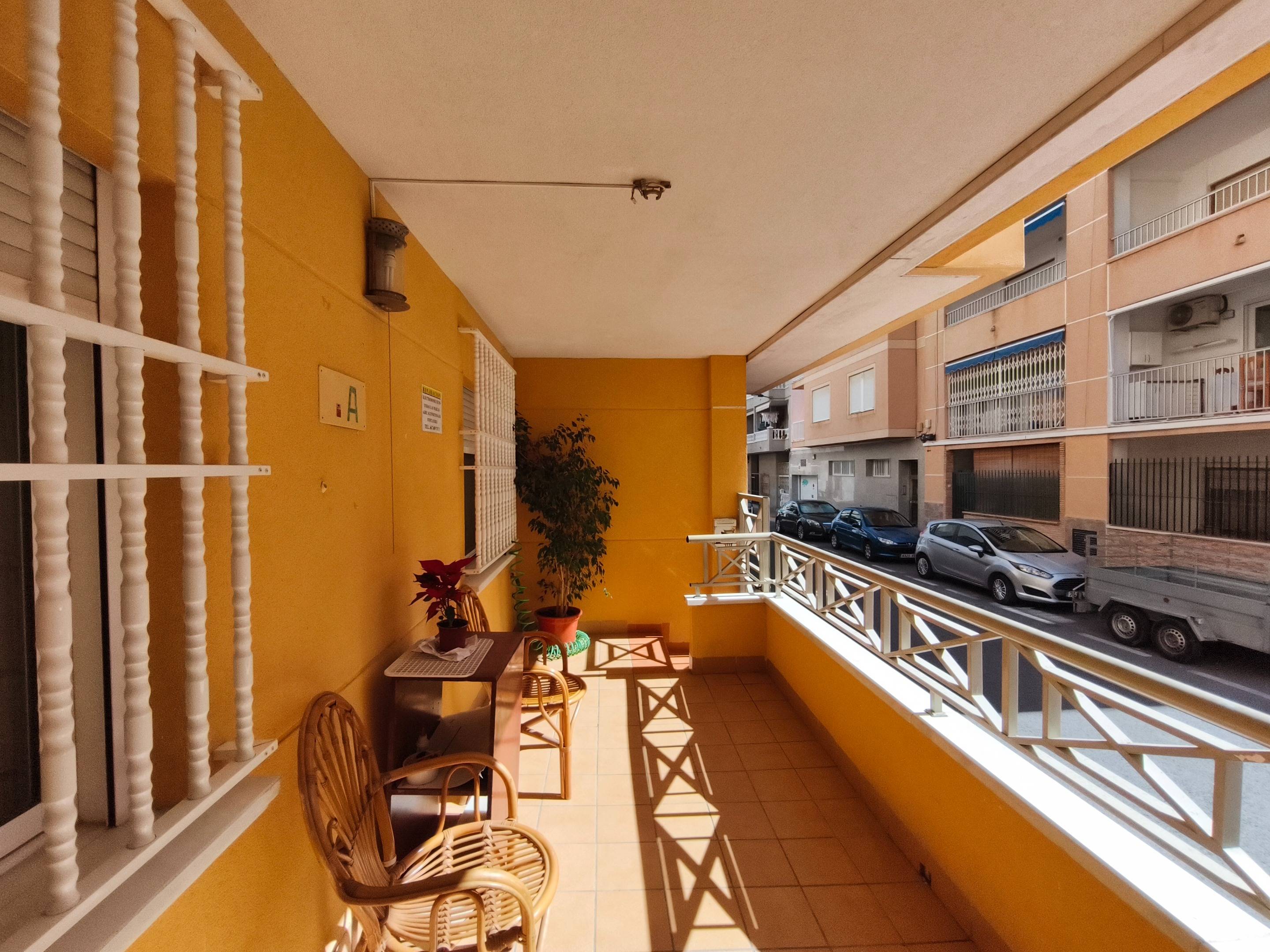 4 Bed, 2 Bath, ApartmentFor Sale, Torrevieja, Alicante