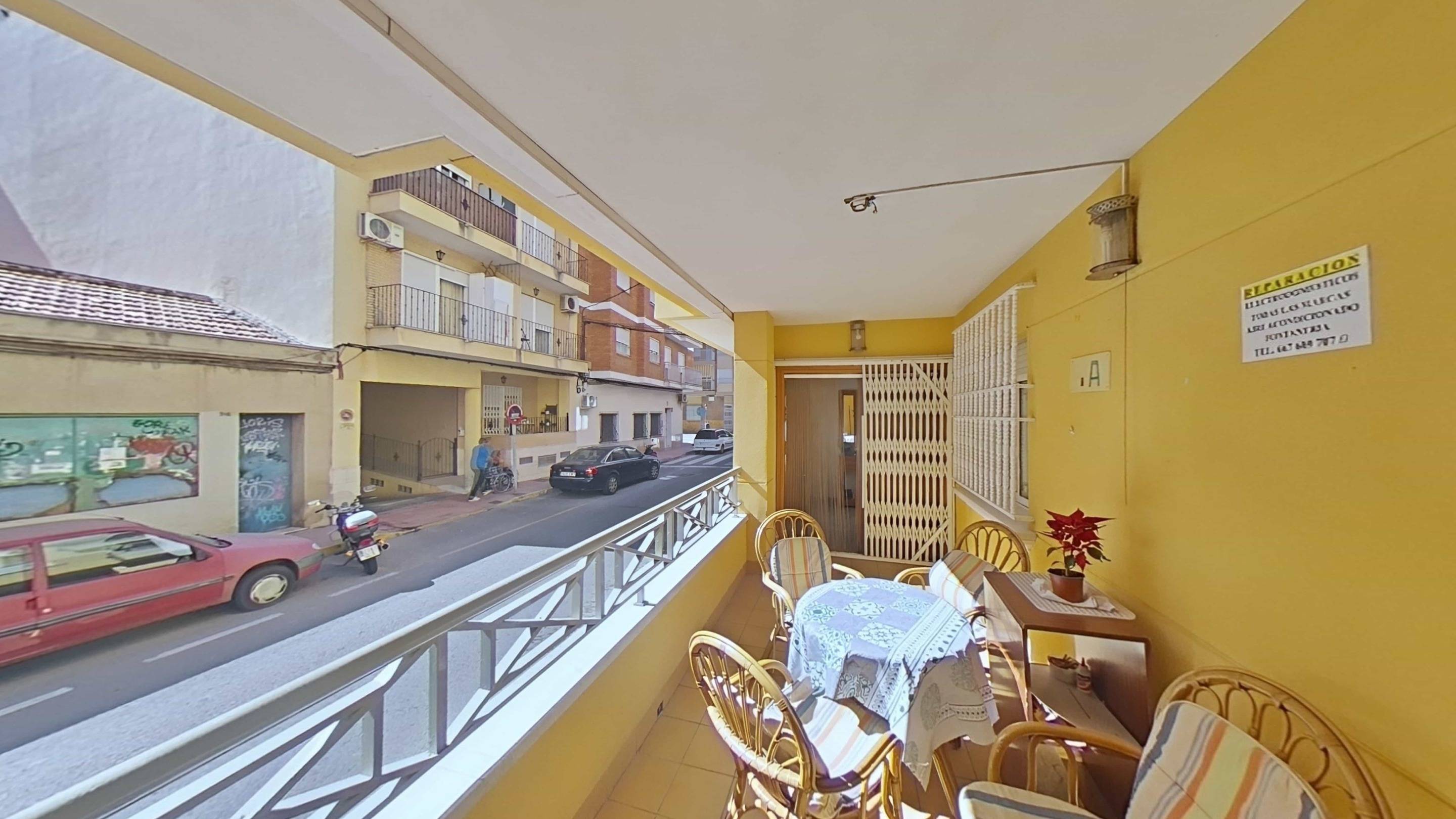 4 Bed, 2 Bath, ApartmentFor Sale, Torrevieja, Alicante