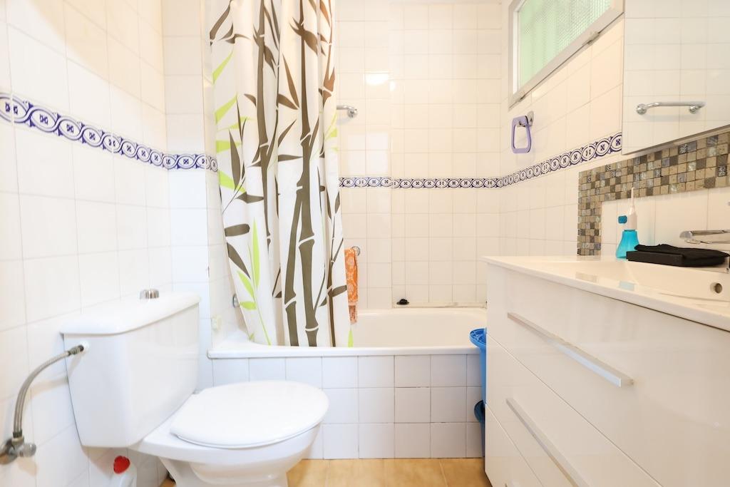 1 Bed, 1 Bath, ApartmentFor Sale, Torrevieja, Alicante