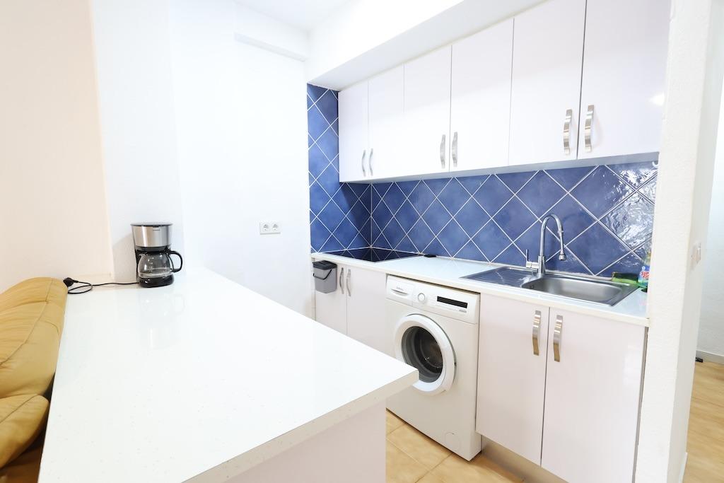 1 Bed, 1 Bath, ApartmentFor Sale, Torrevieja, Alicante